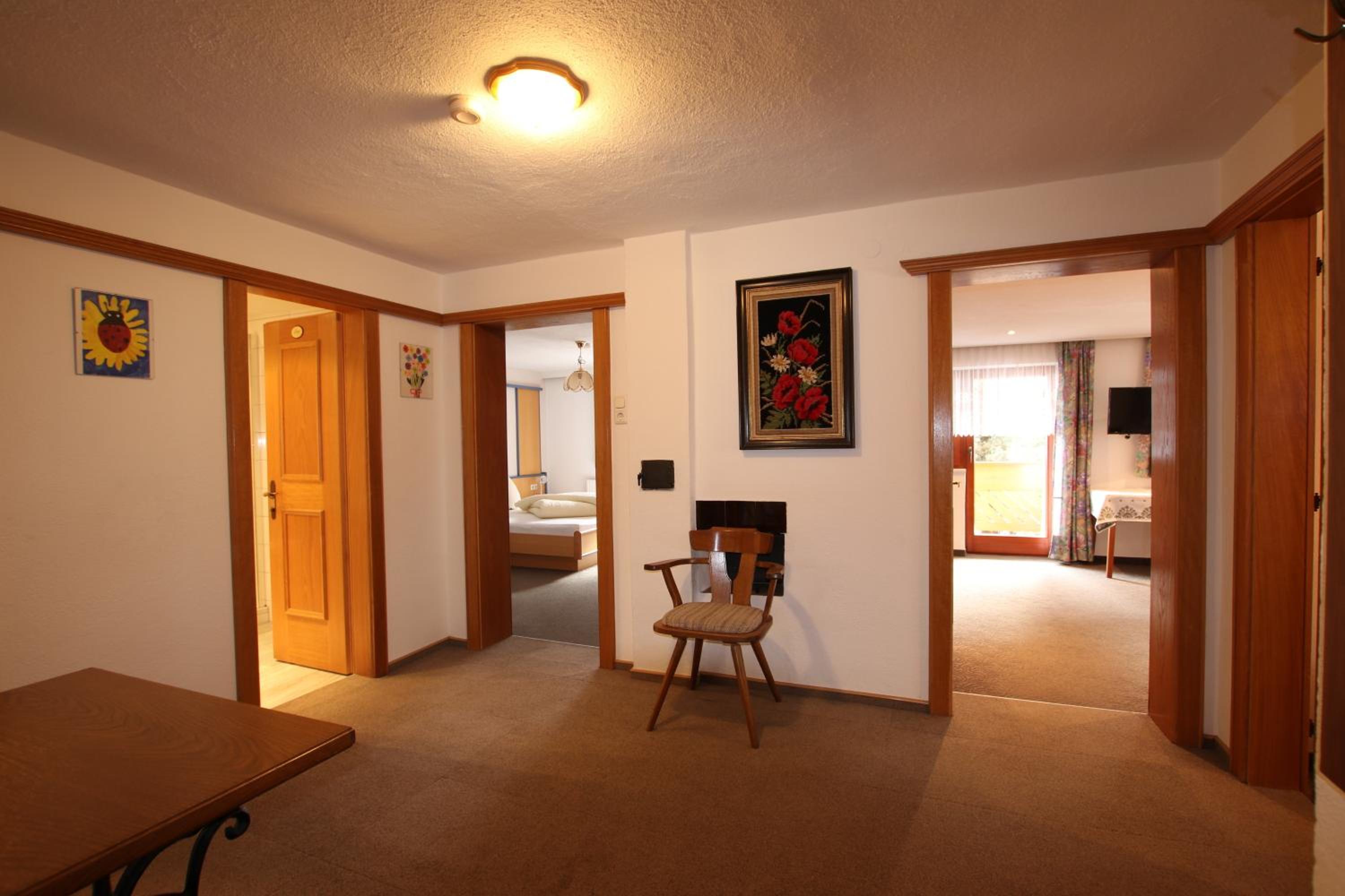 Apartment photo 1