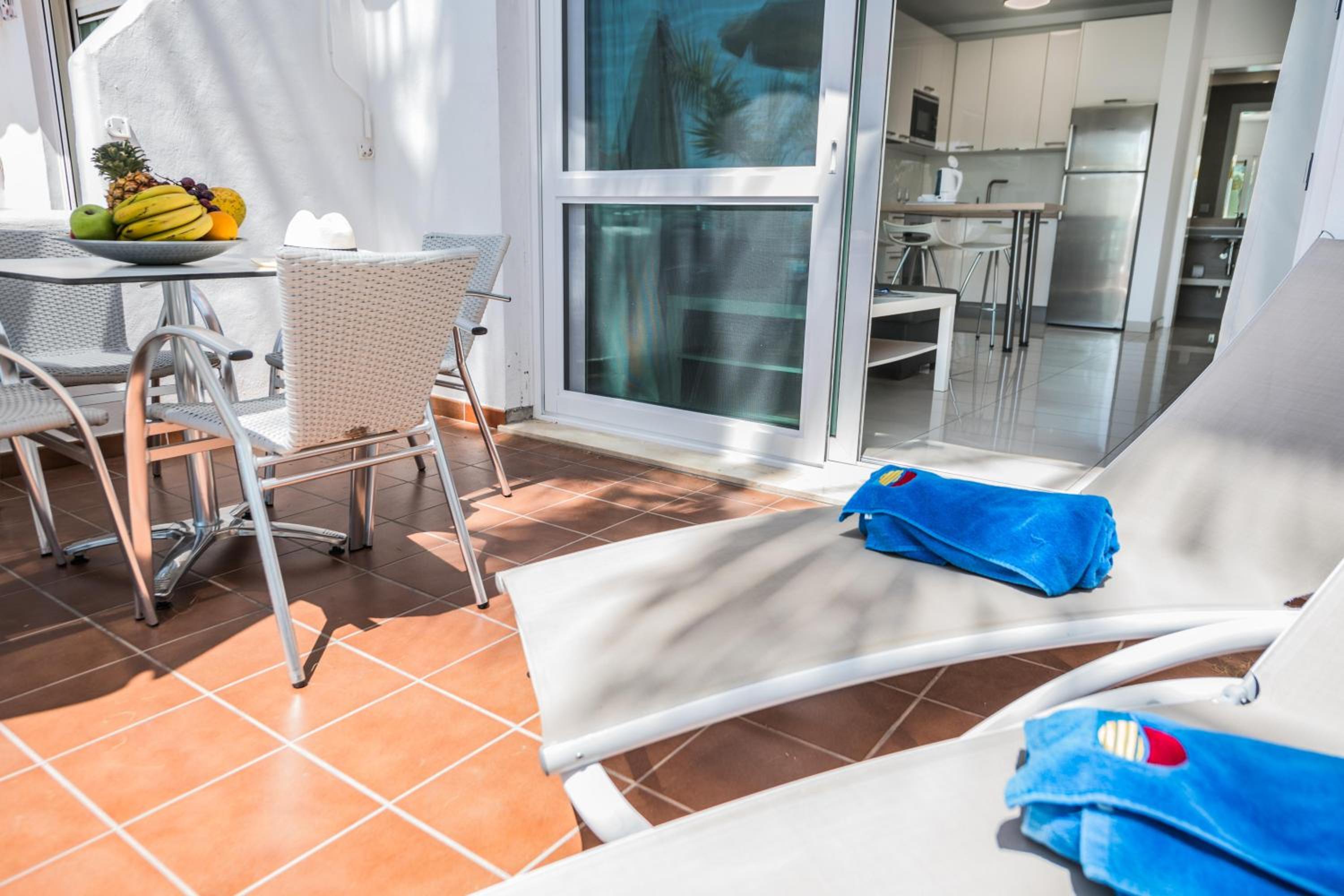 Deluxe Bungalow with Pool View photo 2