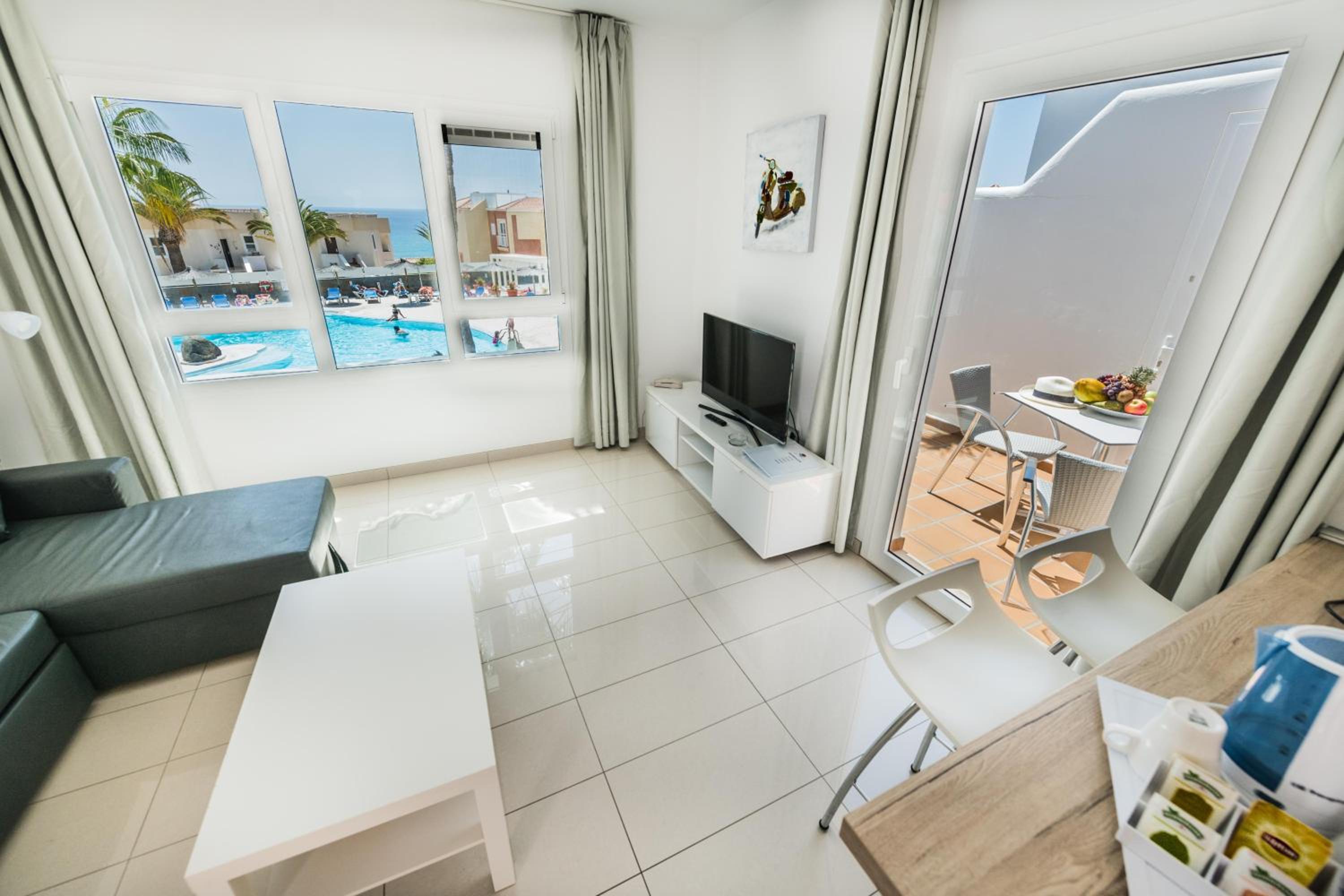 Deluxe Bungalow with Sea View photo 3