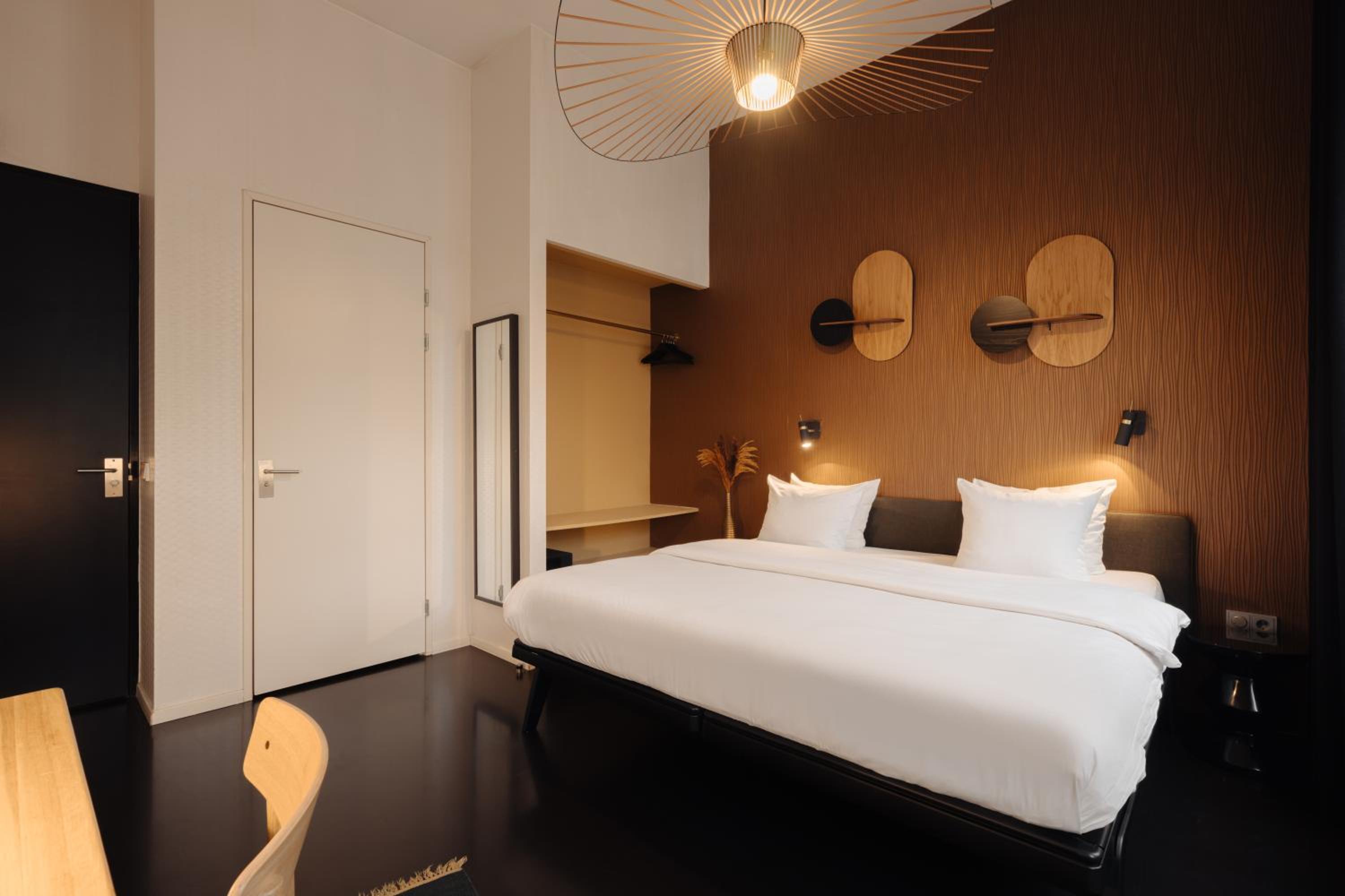 Comfort Double Room thumbnail 5