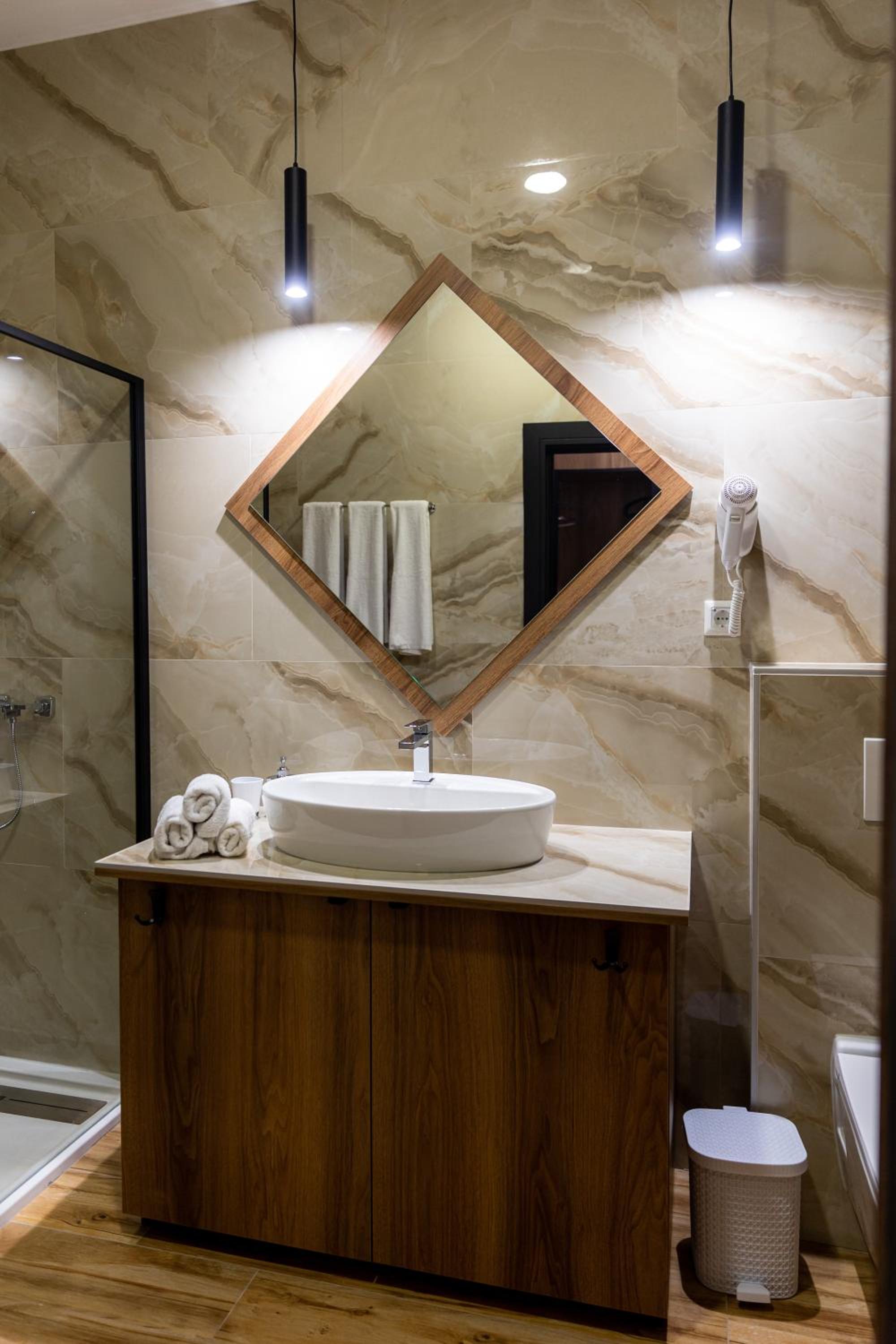 Luxury Triple Room photo 3