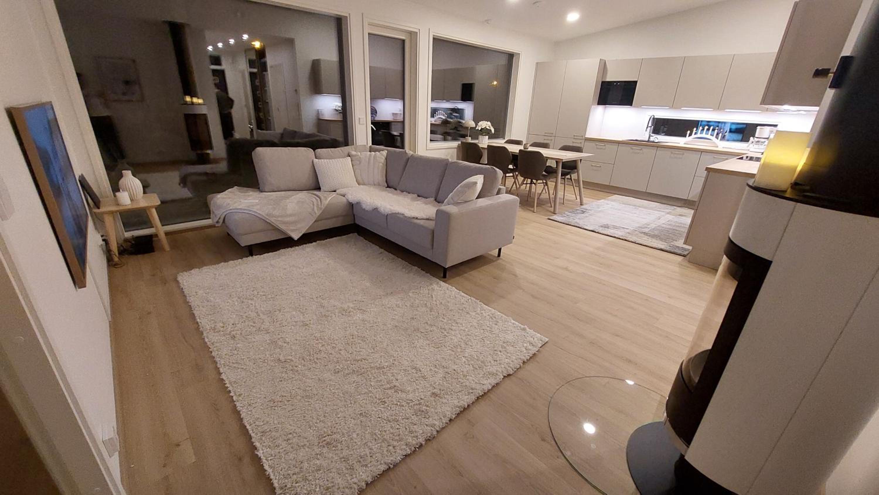 Three-Bedroom Apartment photo 3