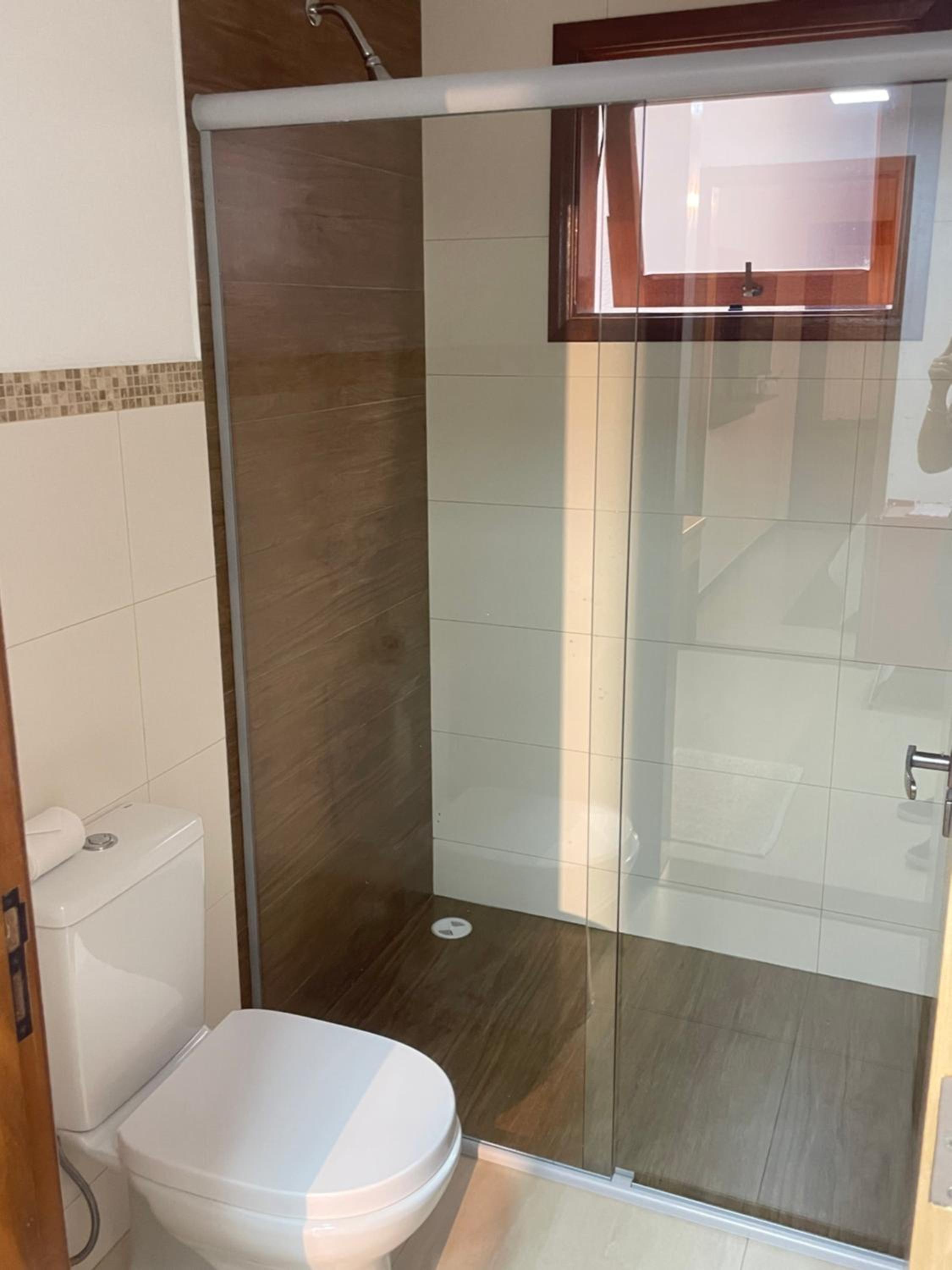 Budget Double Room - Photo 9