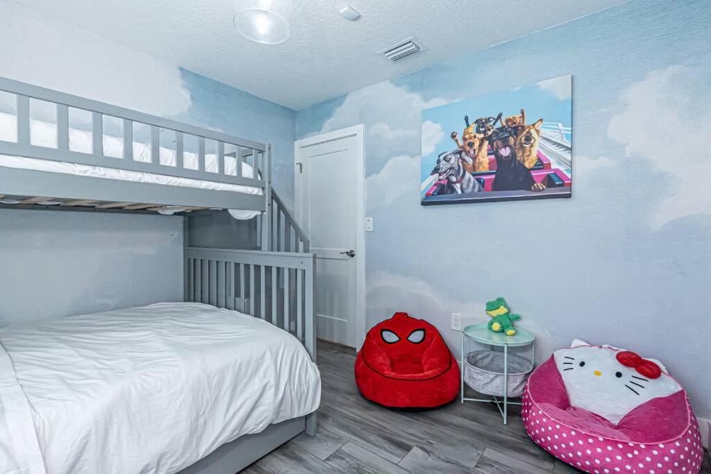 Four-Bedroom House photo 1