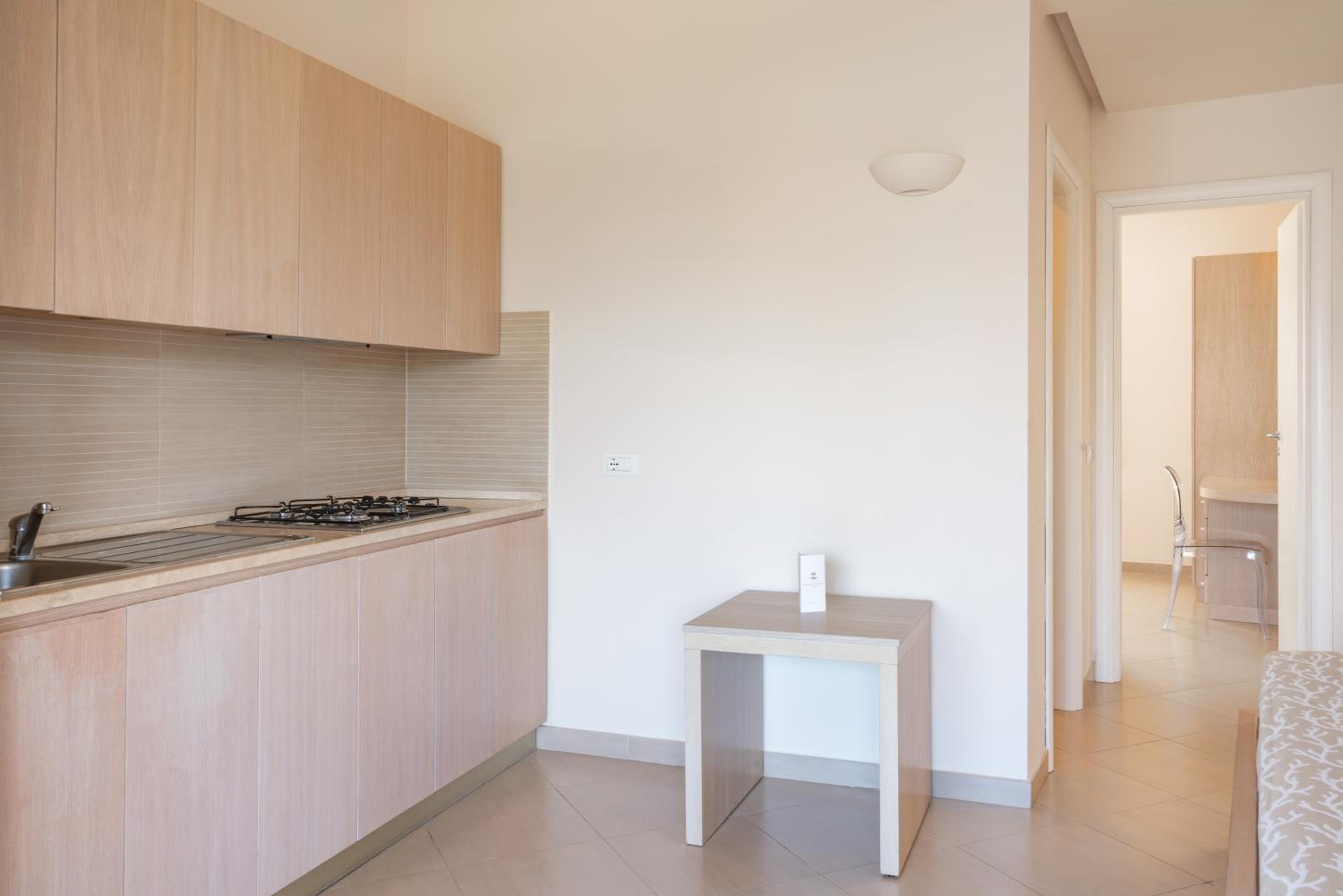 Apartment with Sea View - Photo 6