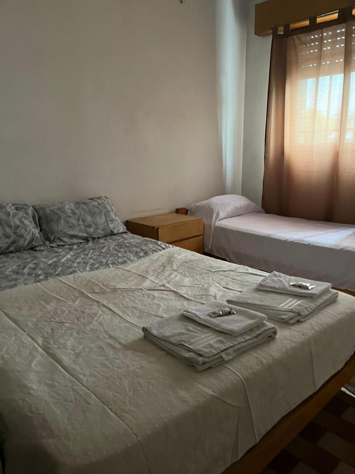 Triple Room with Private Bathroom photo 2