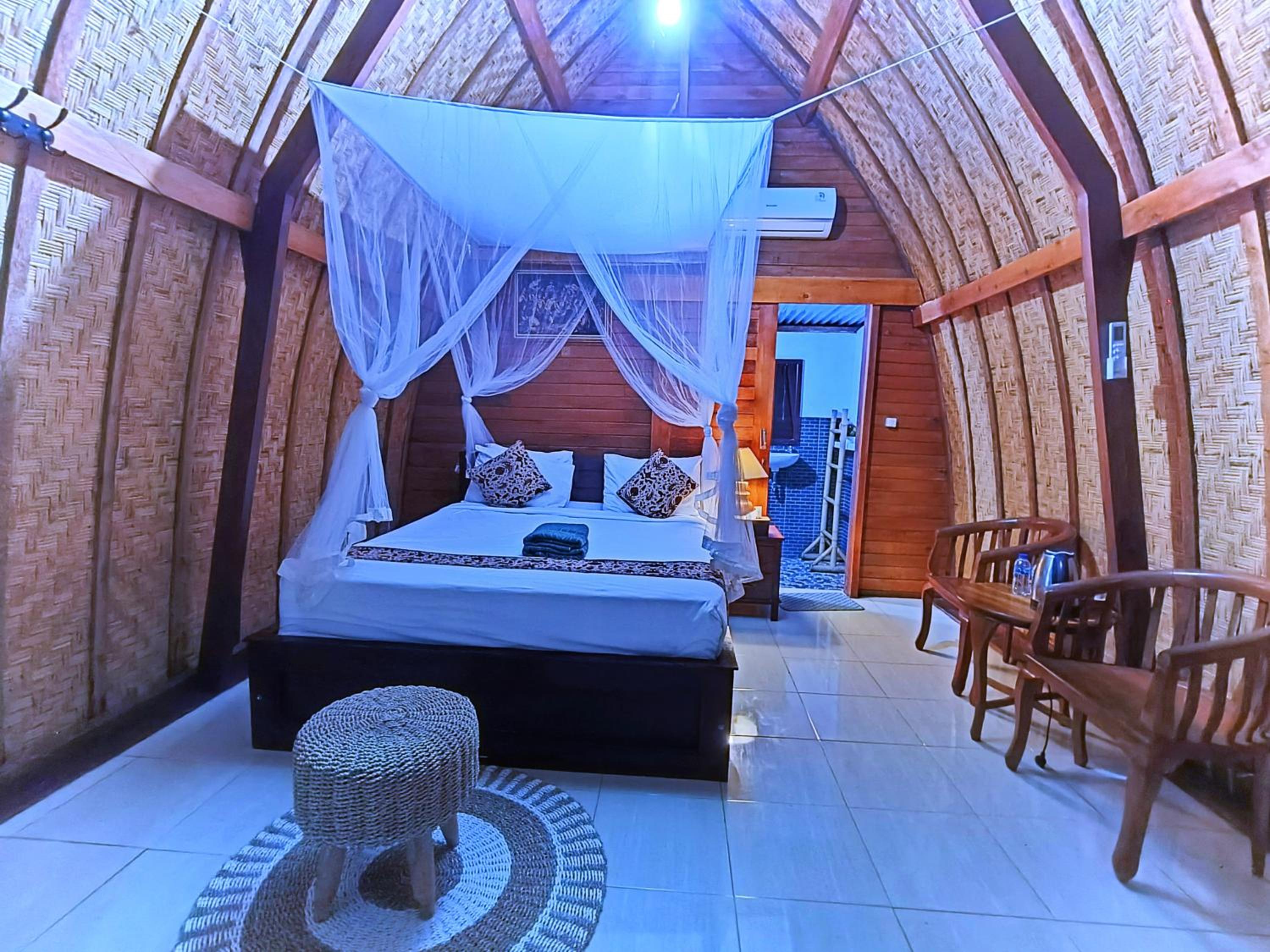 Double Room with Lake View