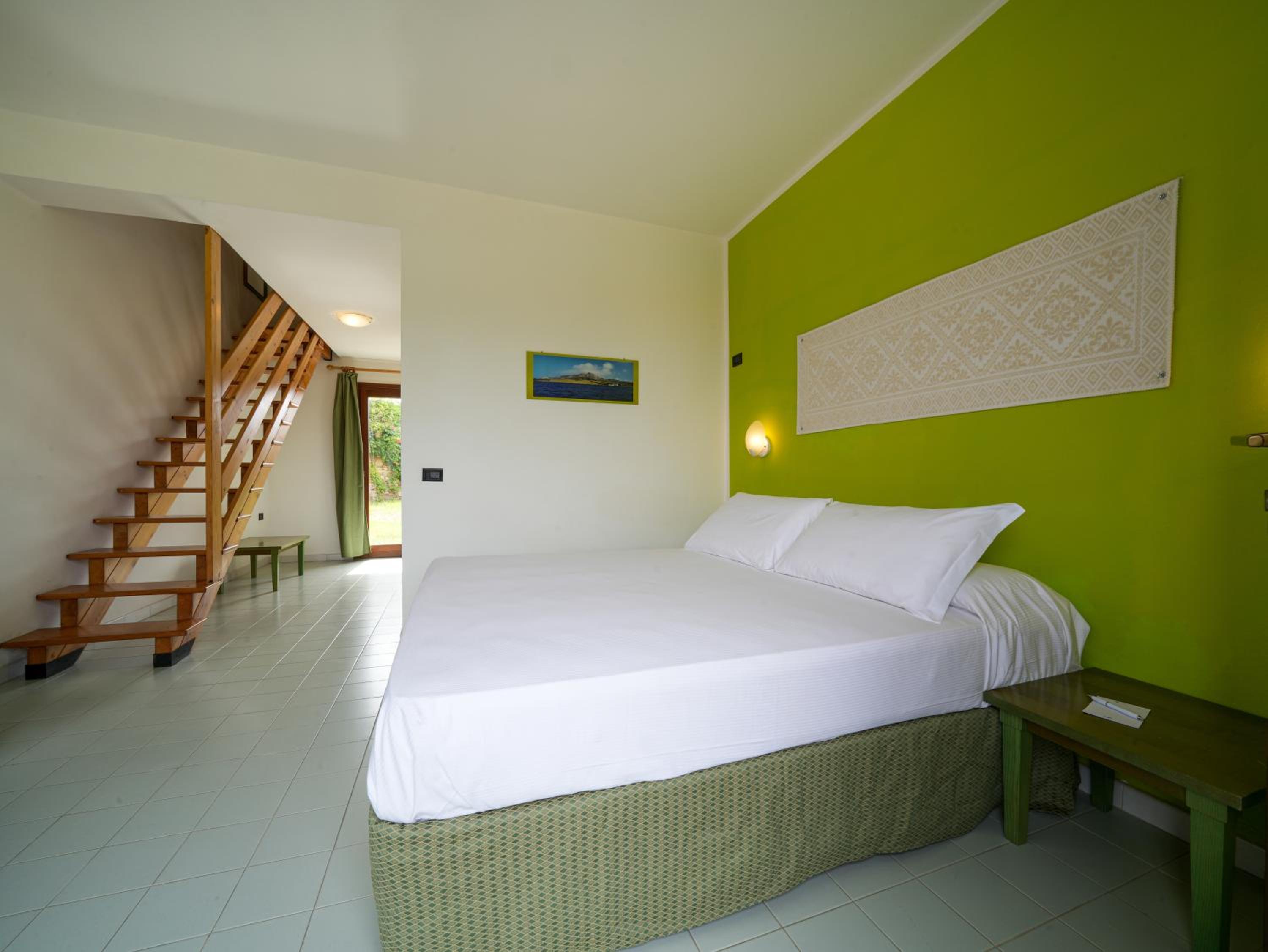 Duplex Quadruple Room - Photo 1