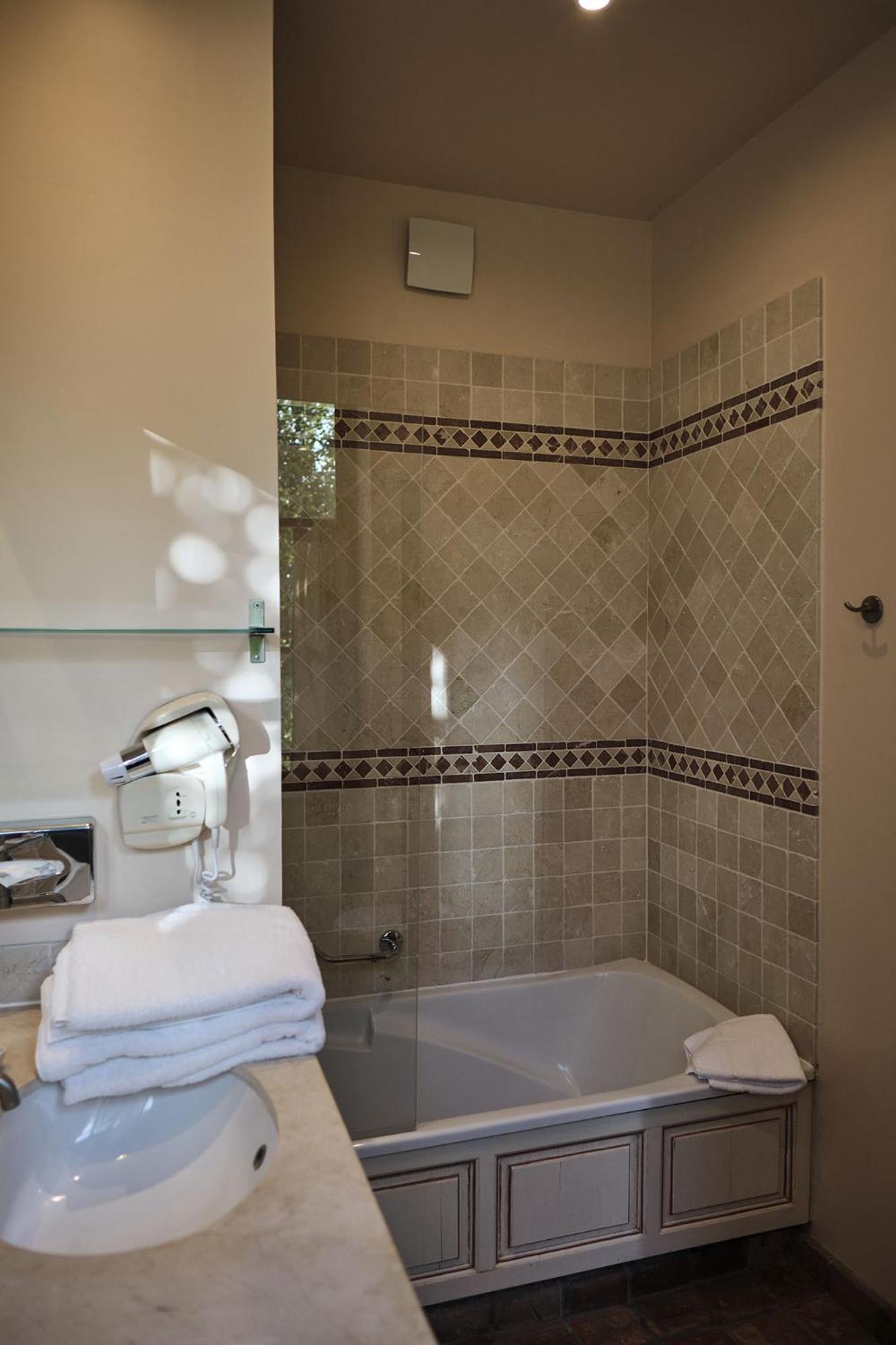 Charm Double Room - Photo 4