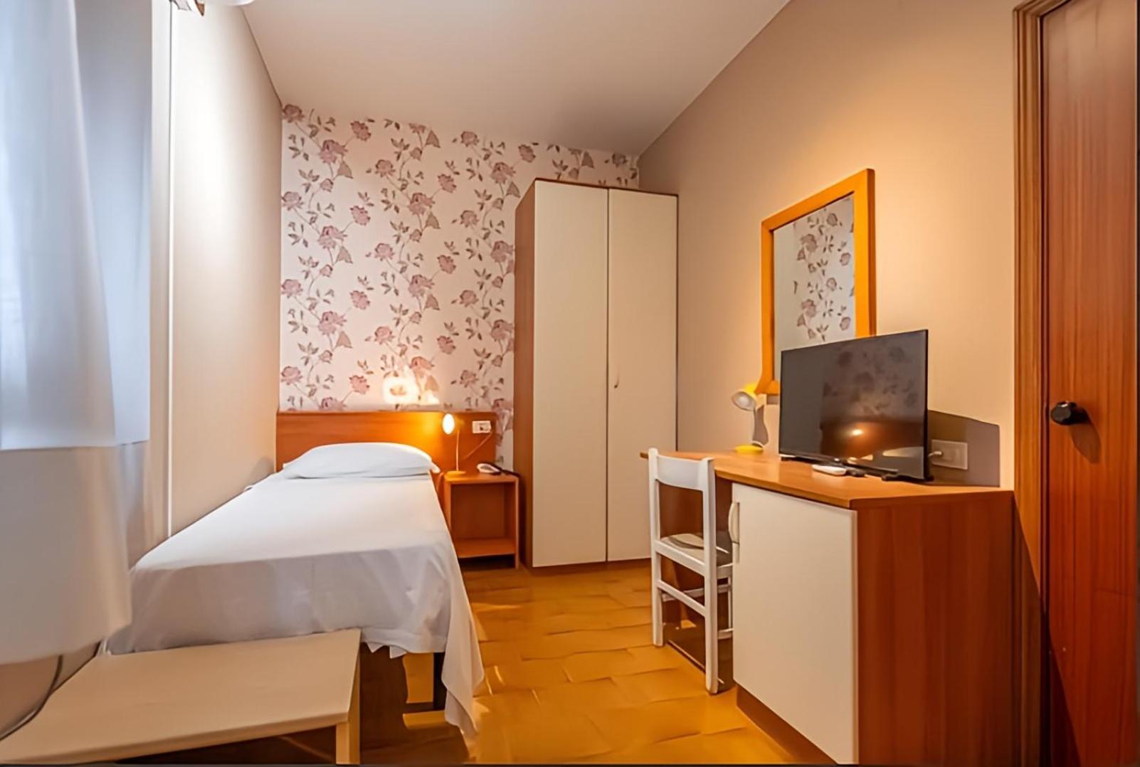 Economy Single Room