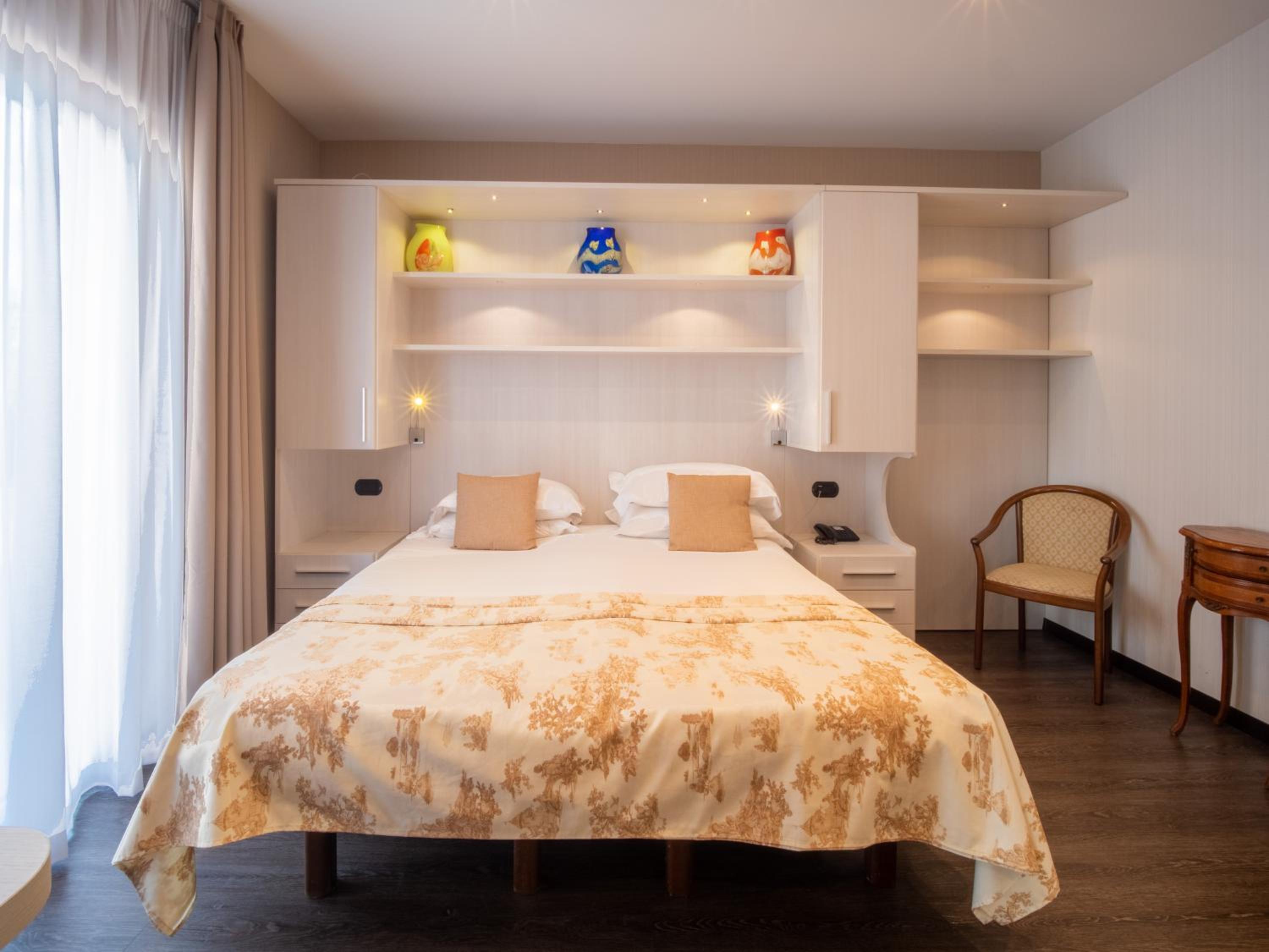 Superior Double or Twin Room - Photo 6