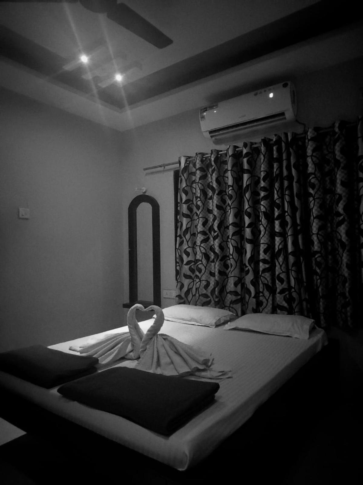 Standard Double Room photo 2