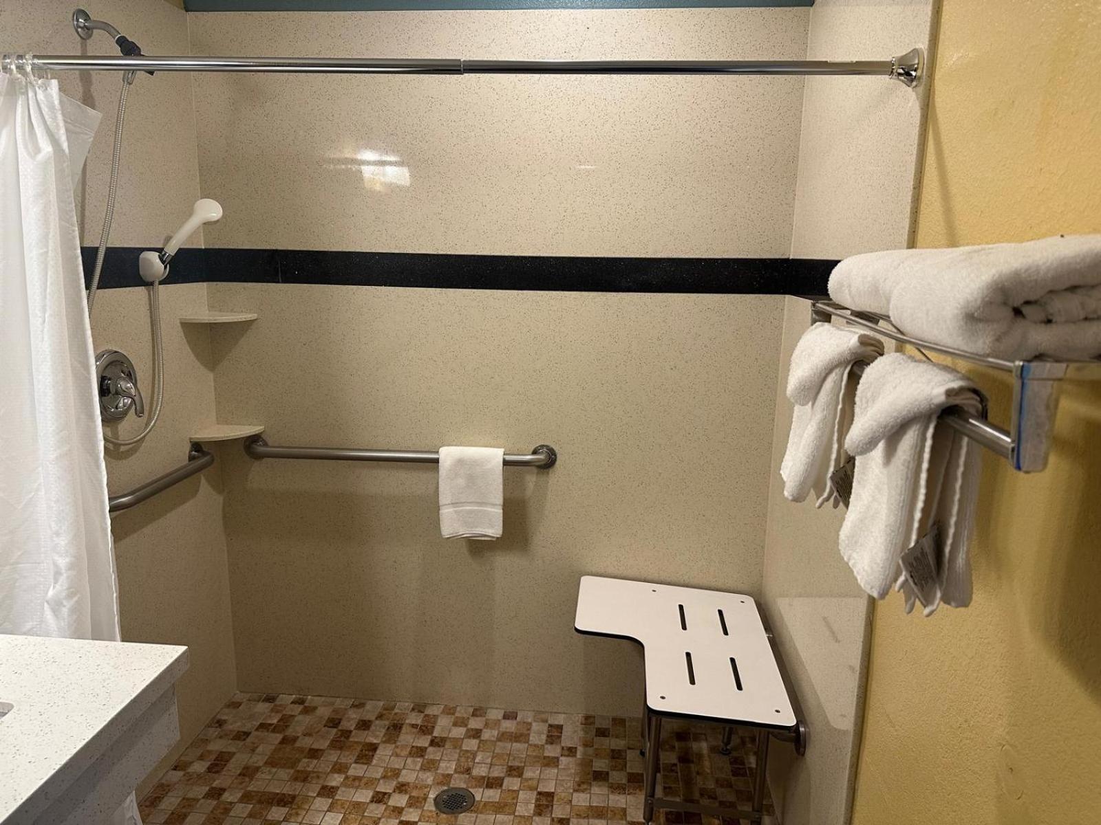 Hotel Avenida - Oceanside Camp Pendleton, Foto 4