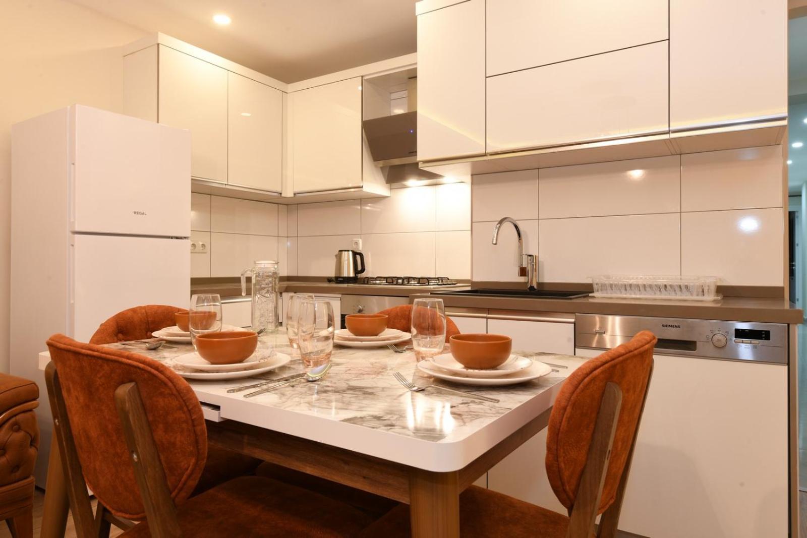 Apartment with City View photo 2