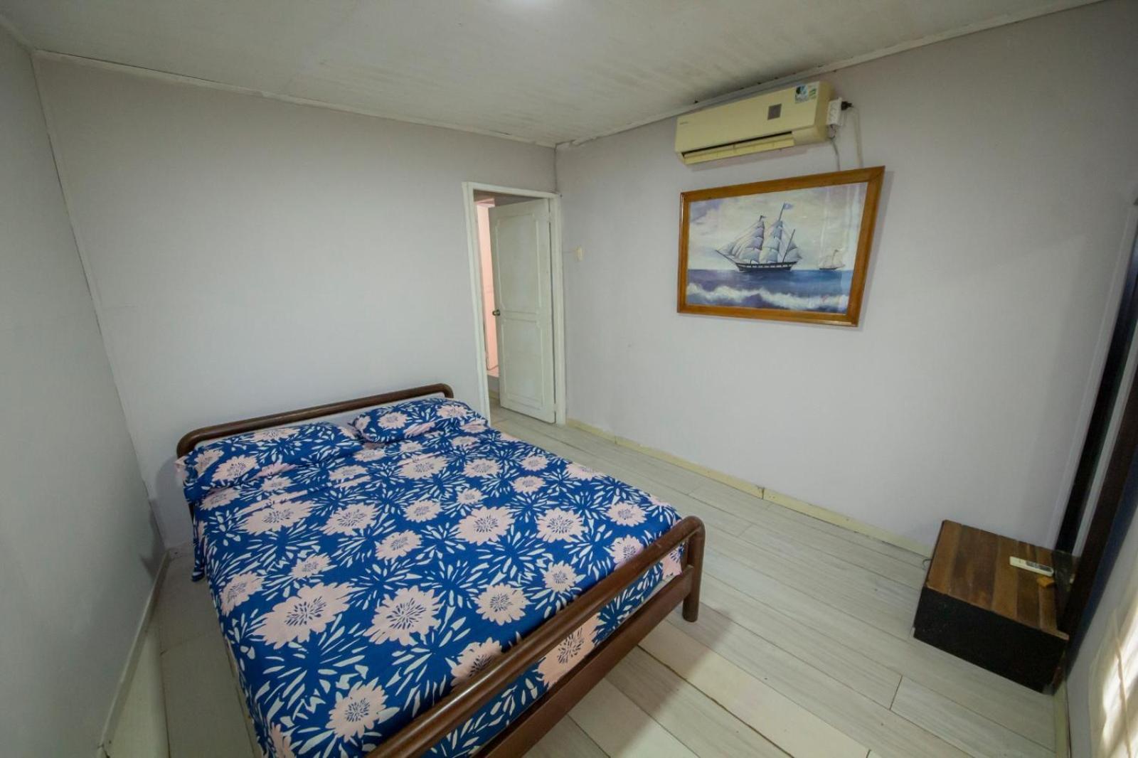 Two-Bedroom House photo 2