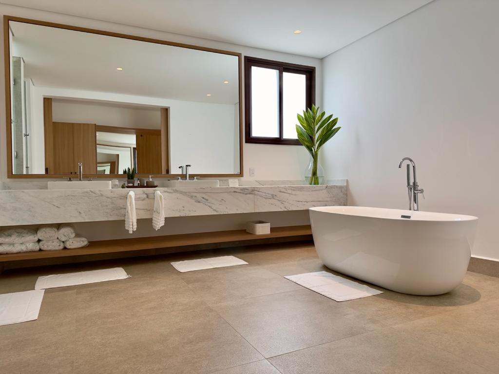Suite - Photo 4