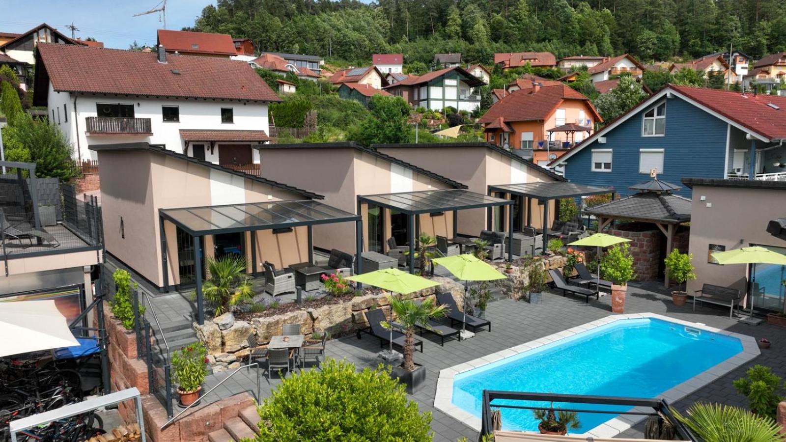 Double Room with Pool View photo 2