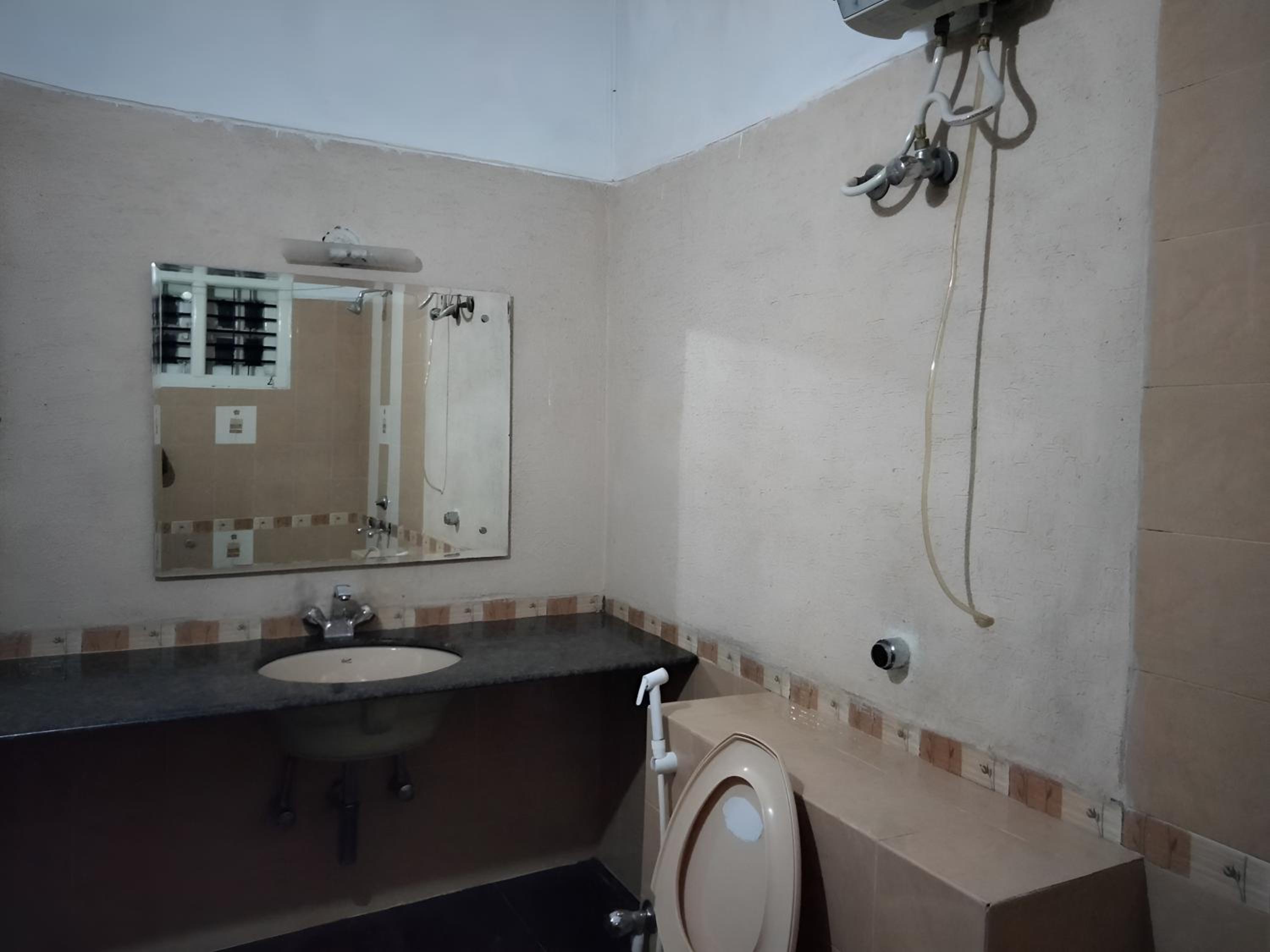 Family Room with Private Bathroom photo 2