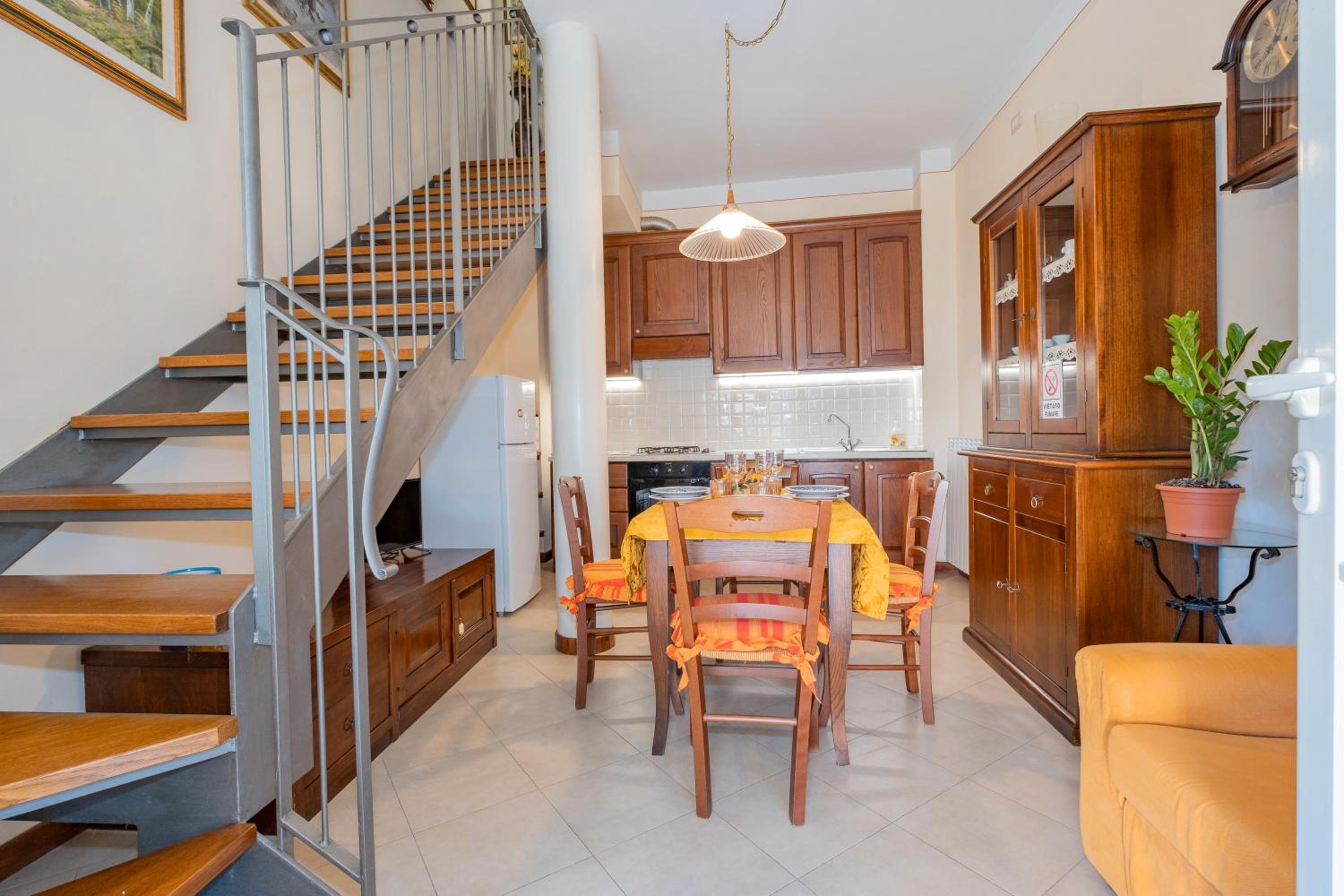 Two-Bedroom House - Photo 7
