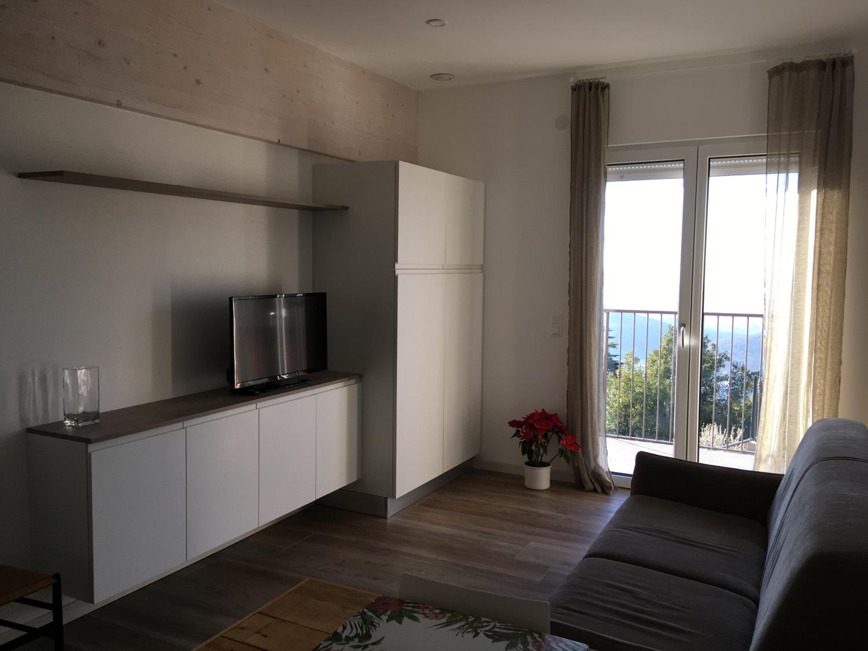 Apartment with View and Balcony photo 1