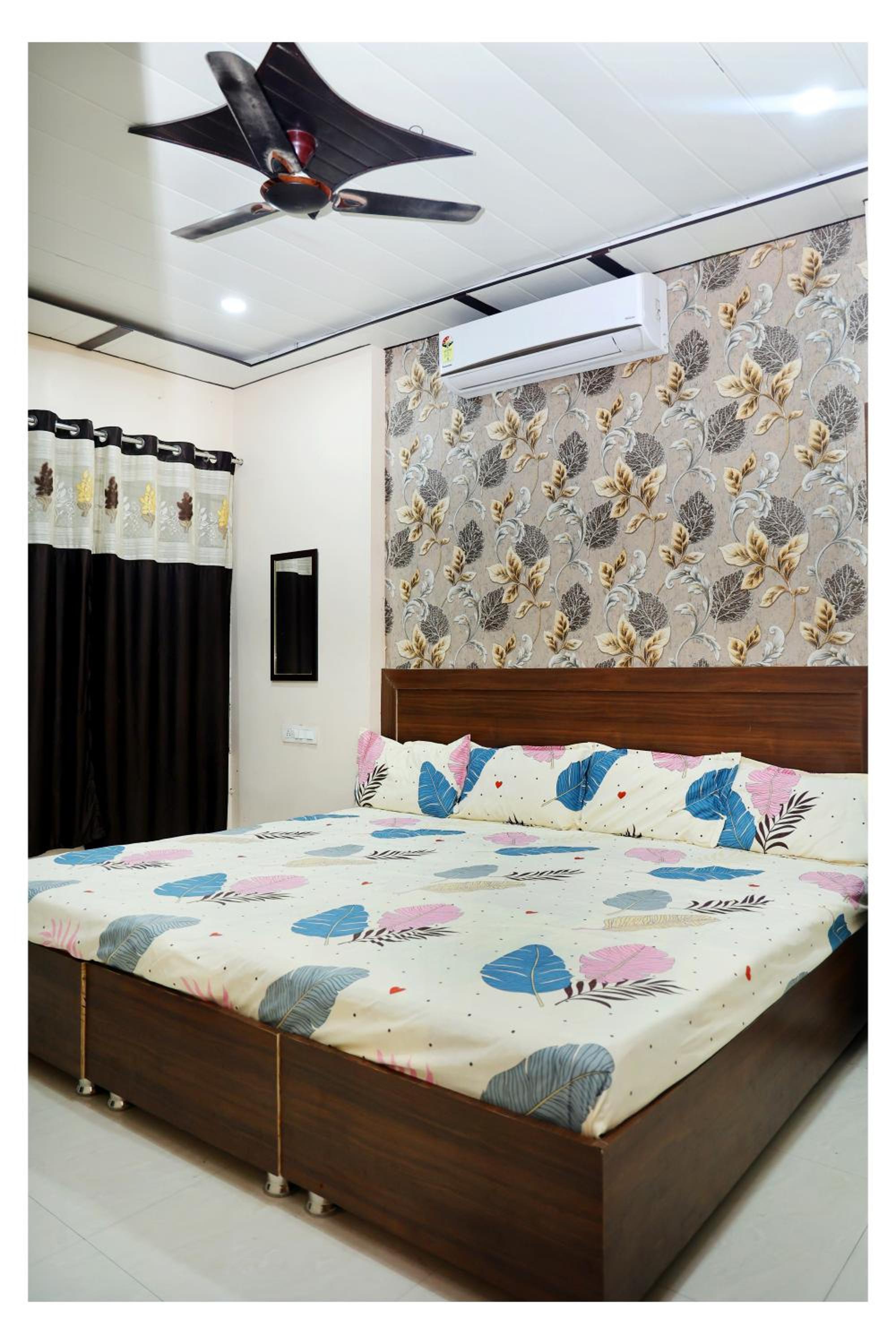 Double Room With Private Bathroom photo 1