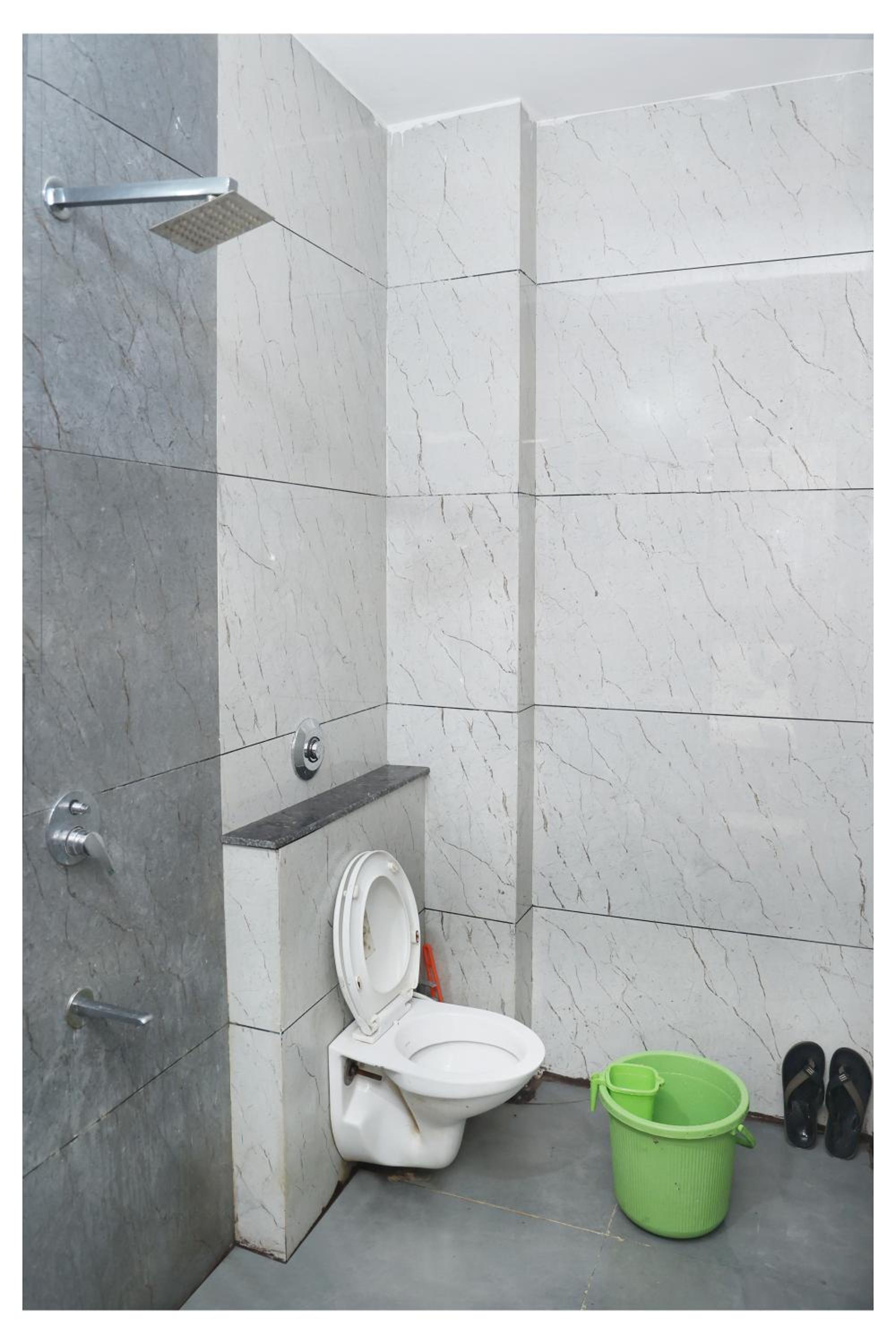 Double Room With Private Bathroom photo 3
