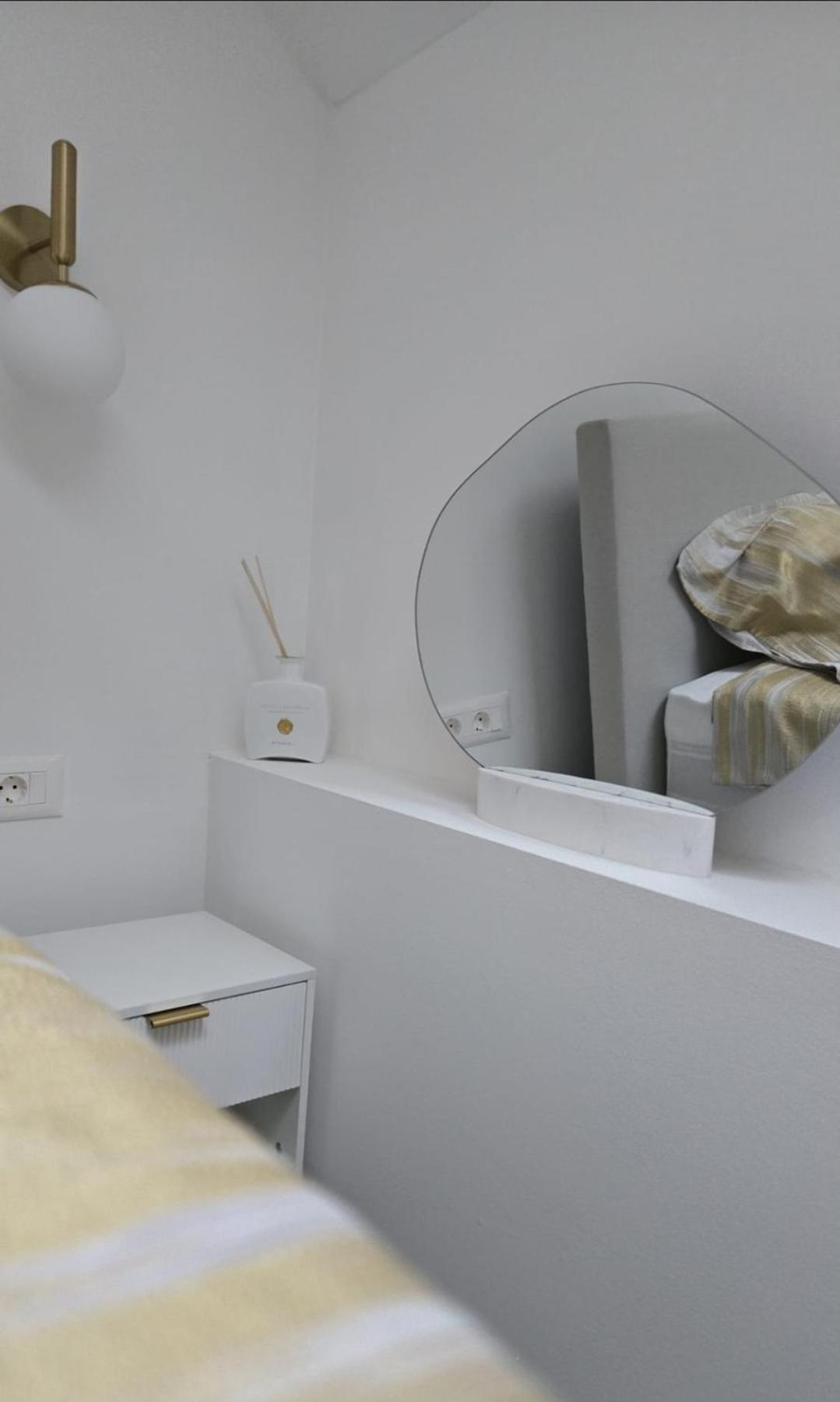 Deluxe King Room photo 1