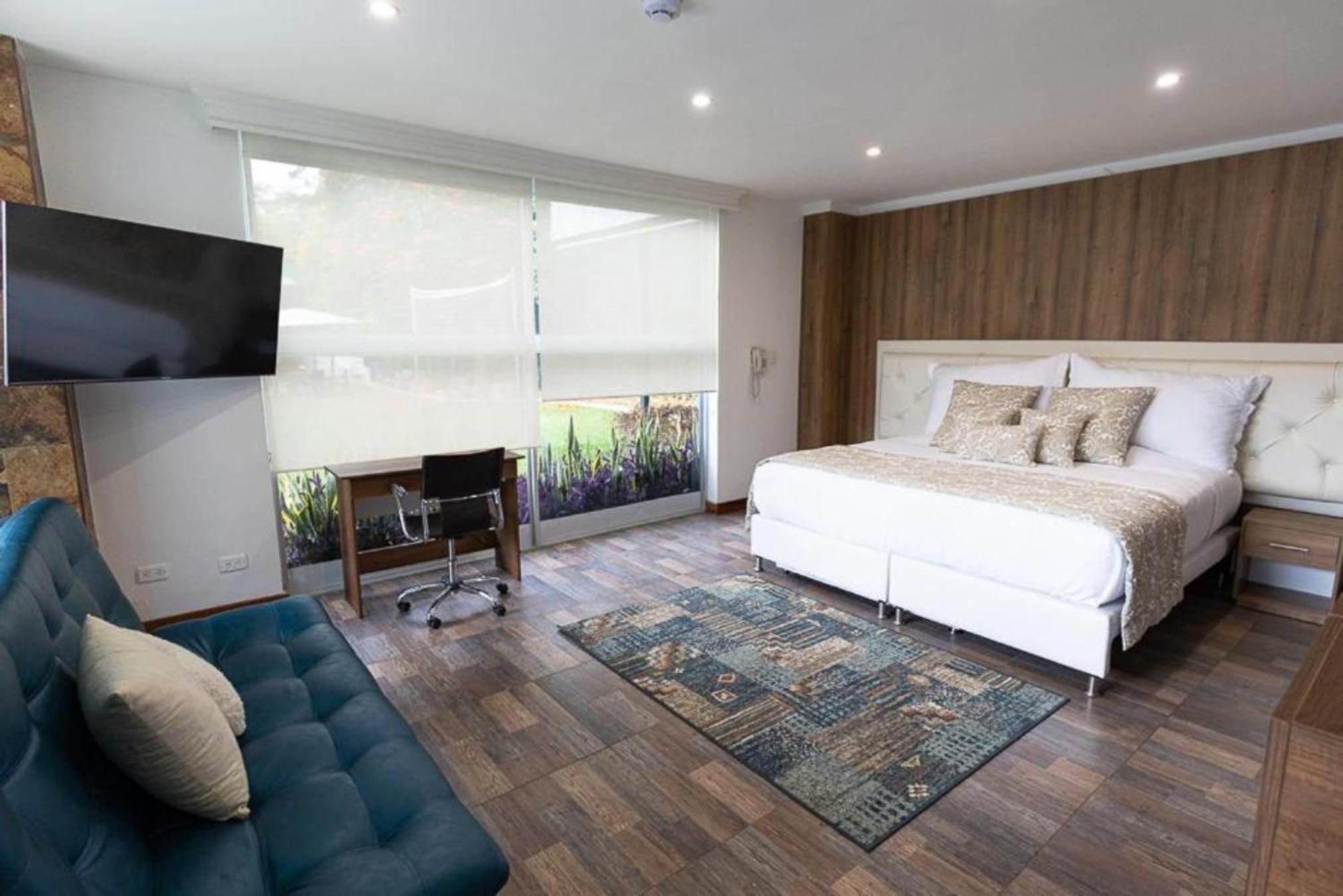 Deluxe Family Room photo 1