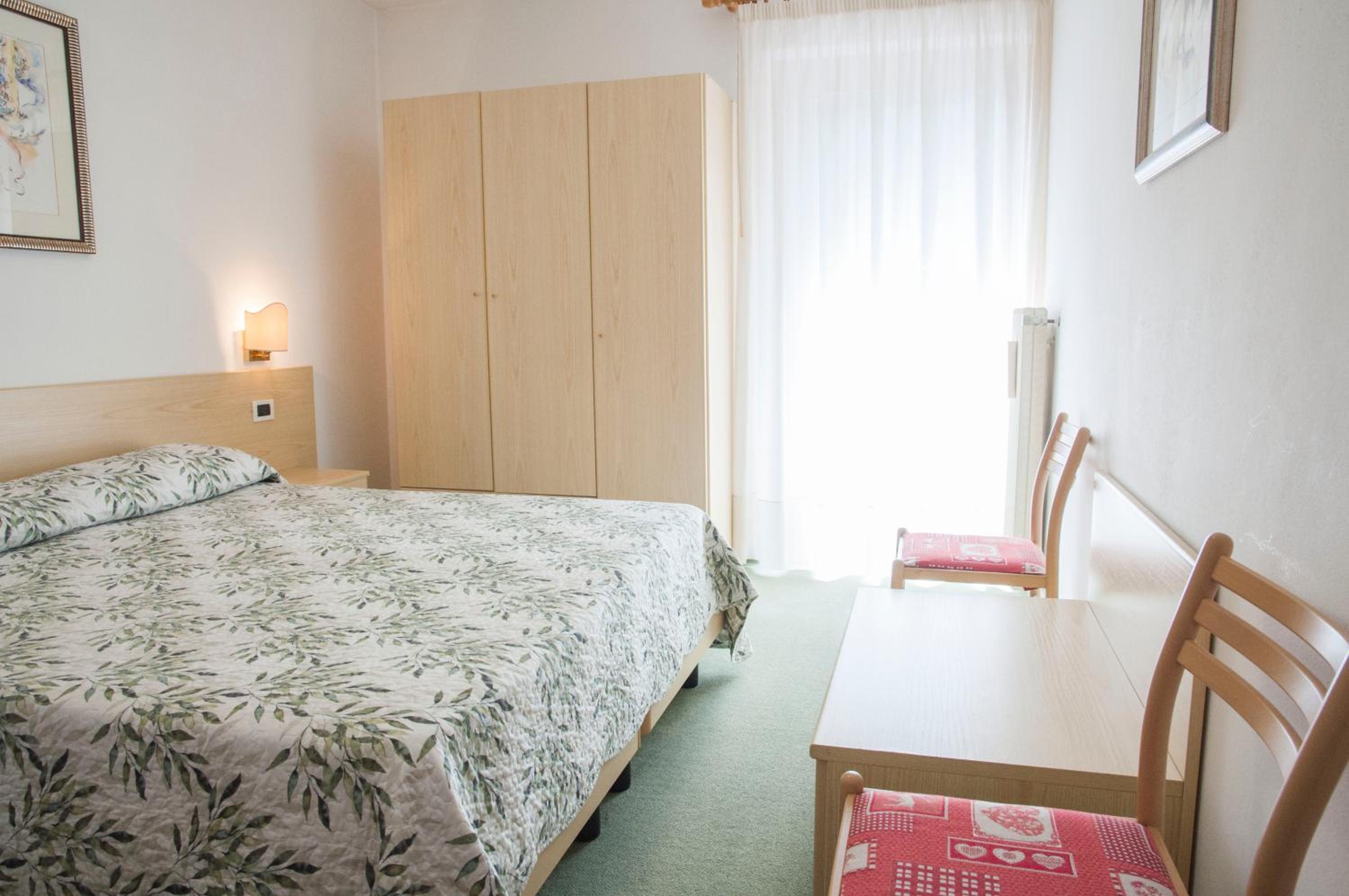 Double or Twin Room photo 2