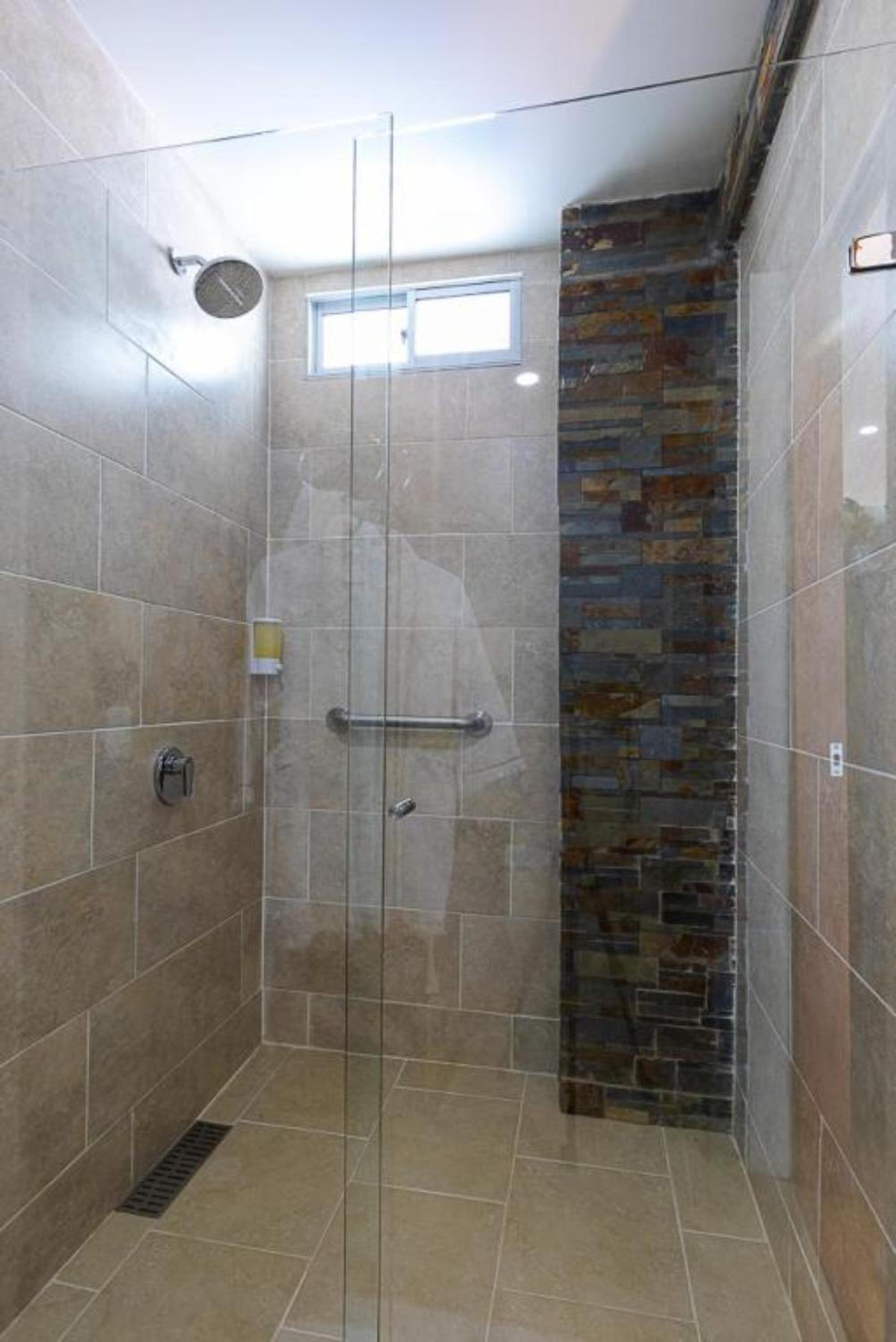 Suite with Spa Bath photo 2