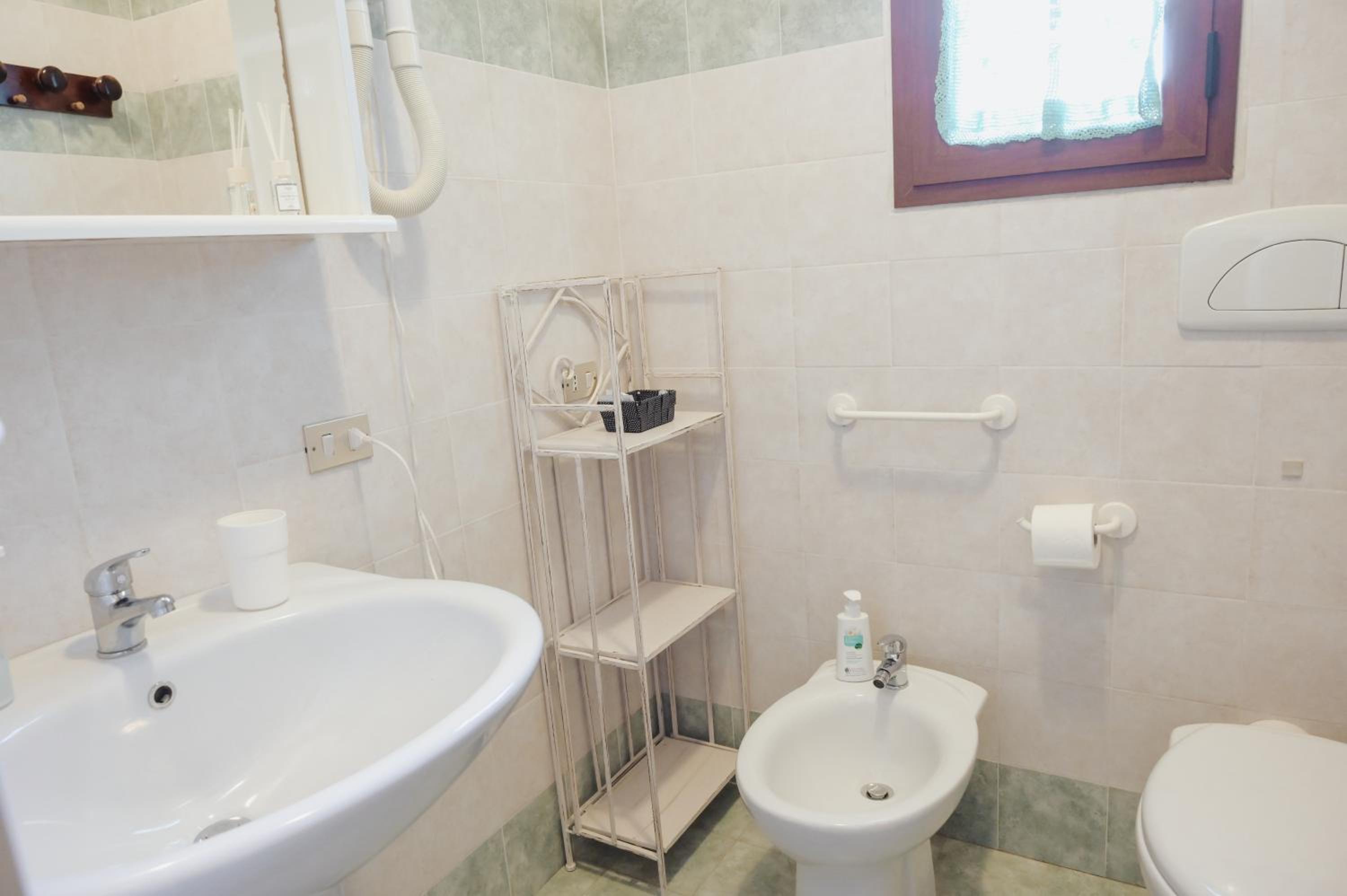 Large Double Room photo 3