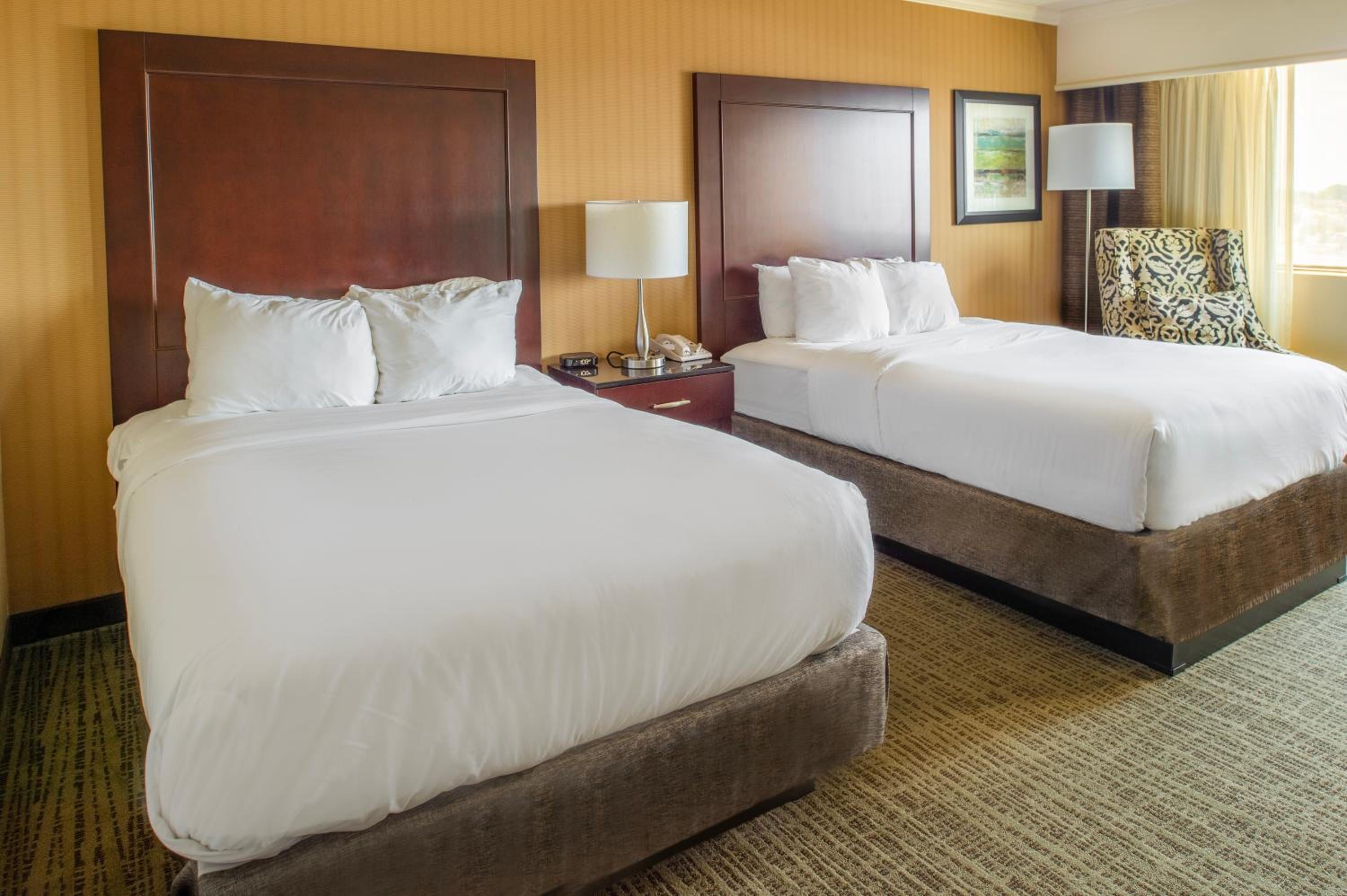 Standard Double Room with Two Double Beds - High Floor - Photo 3
