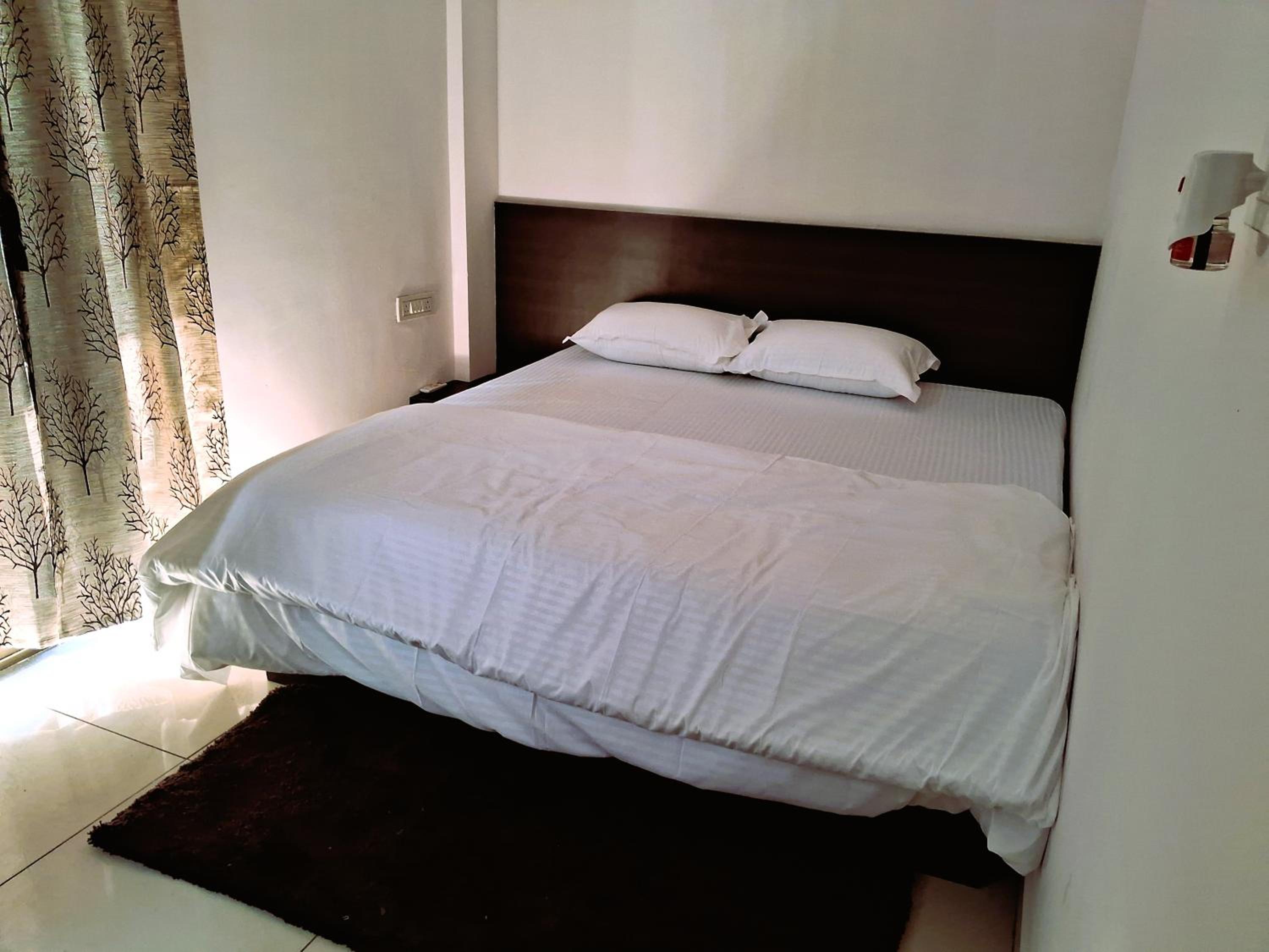 One-Bedroom Apartment With City View photo 2