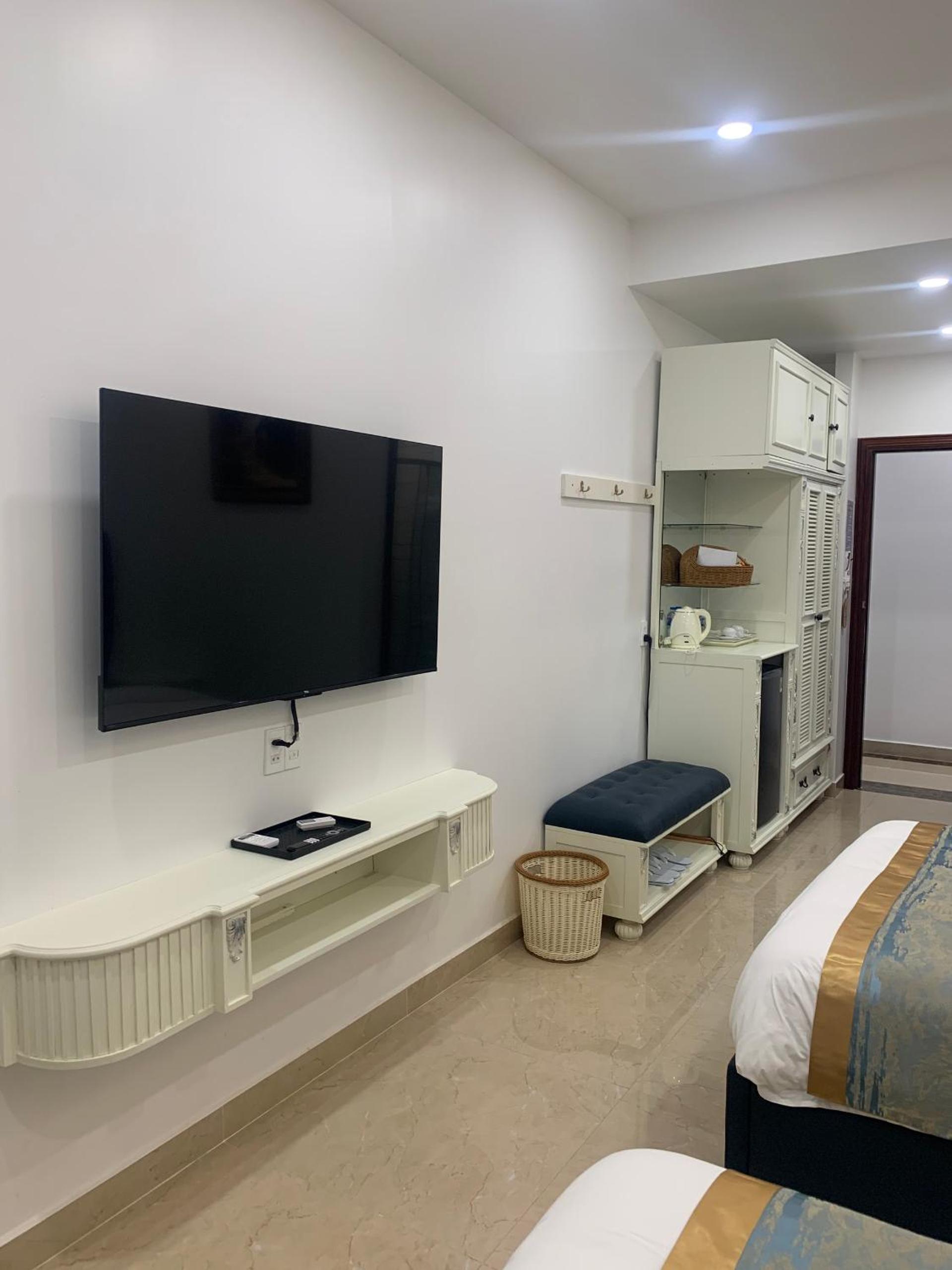 Twin Room - Photo 5