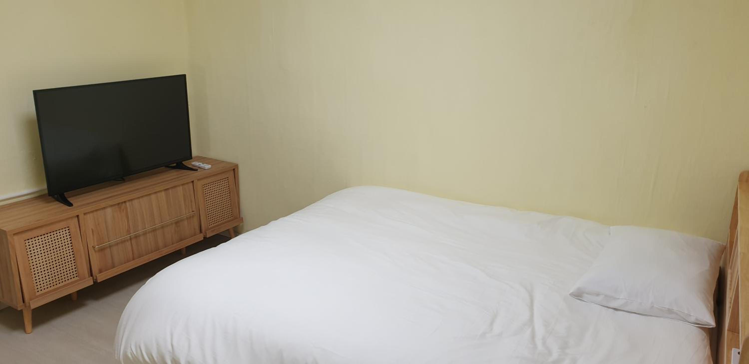 Two-Bedroom Apartment photo 2