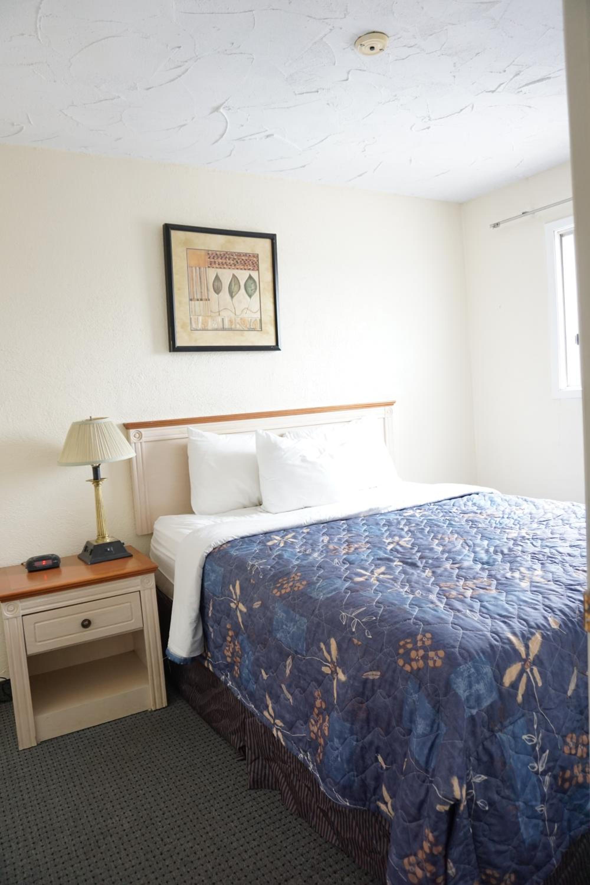 Two-Bedroom Deluxe Apartment with Balcony photo 3