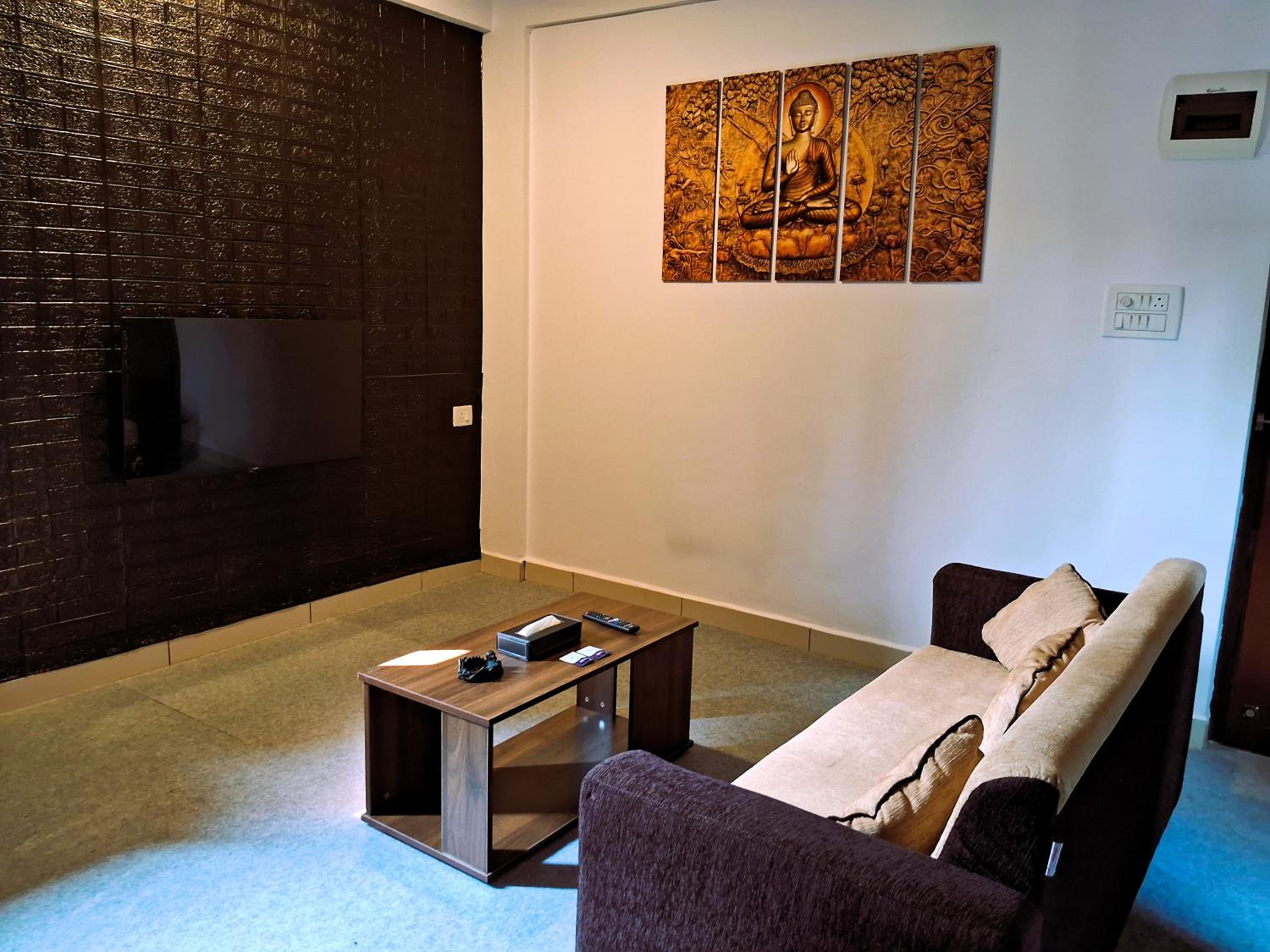 One-Bedroom Apartment With City View photo 1