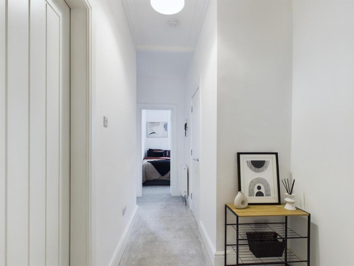Apartment photo 2