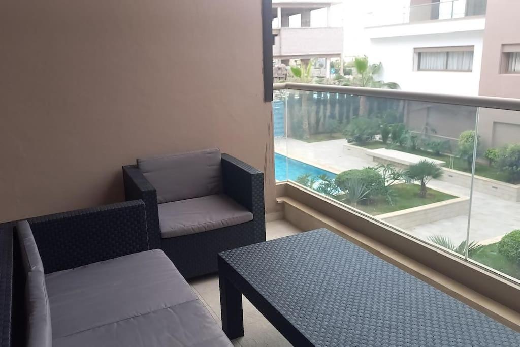 One-Bedroom Apartment with Pool View photo 3