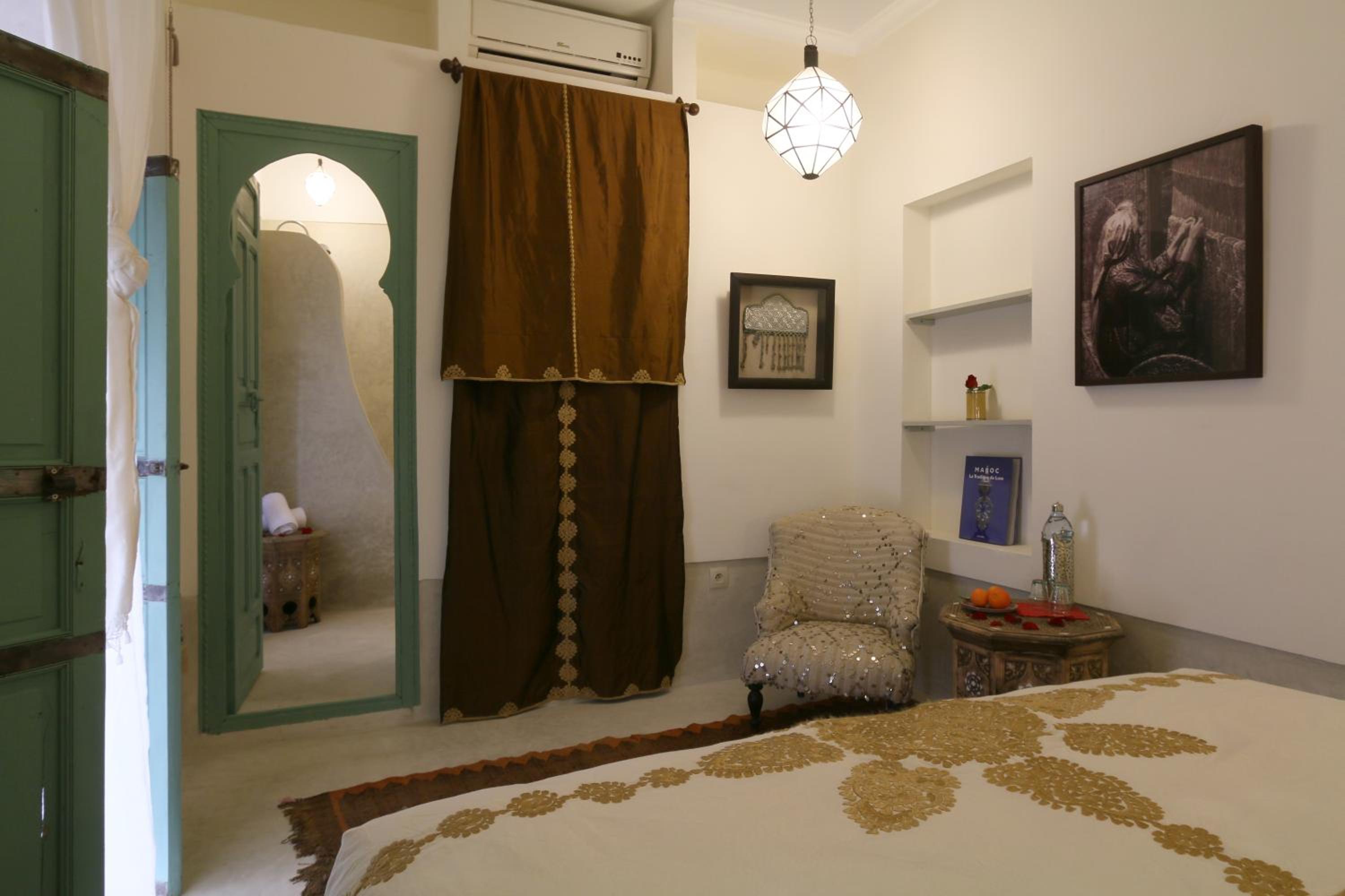 Standard Double Room - Photo 3