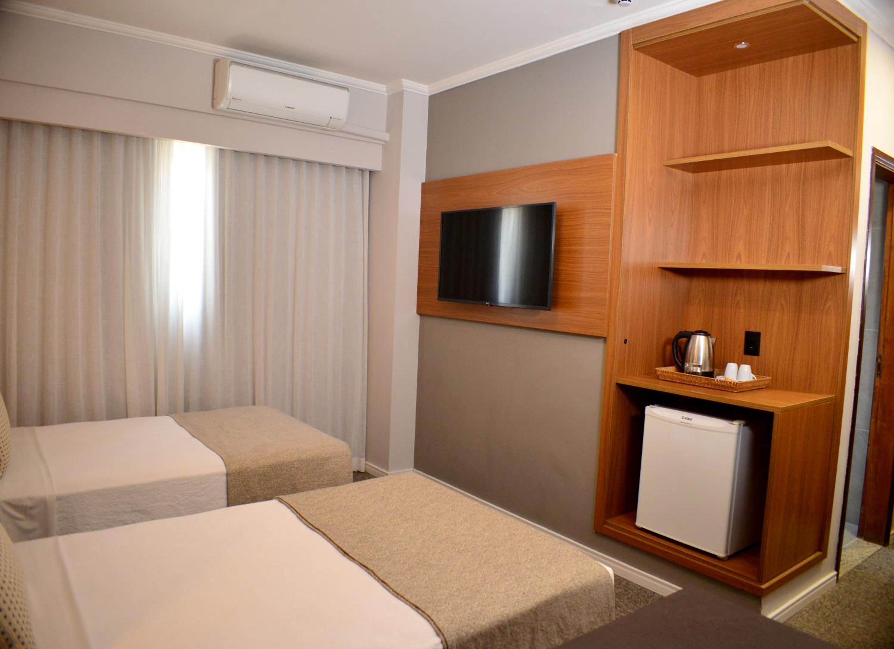 Executive Twin Room - Photo 3