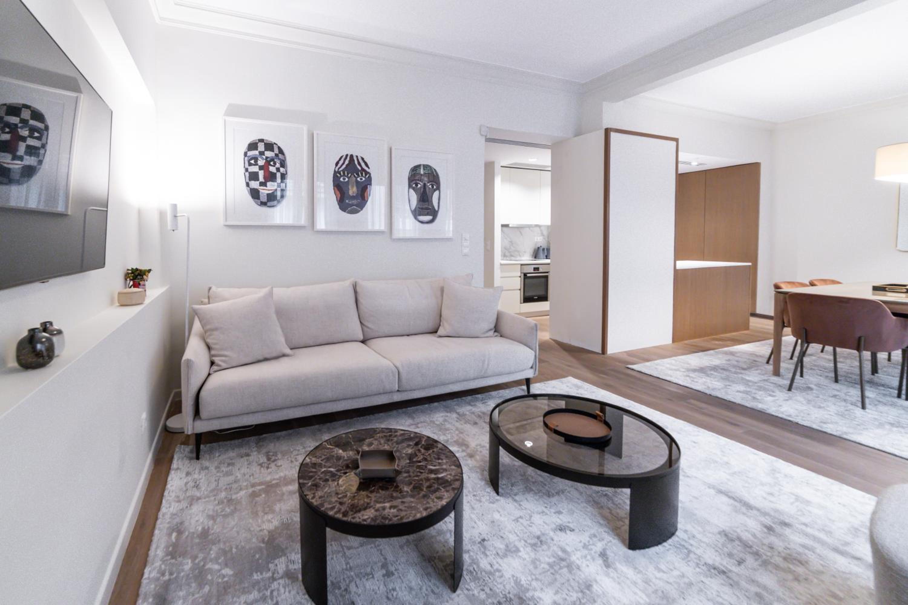 Three-Bedroom Apartment with Balcony