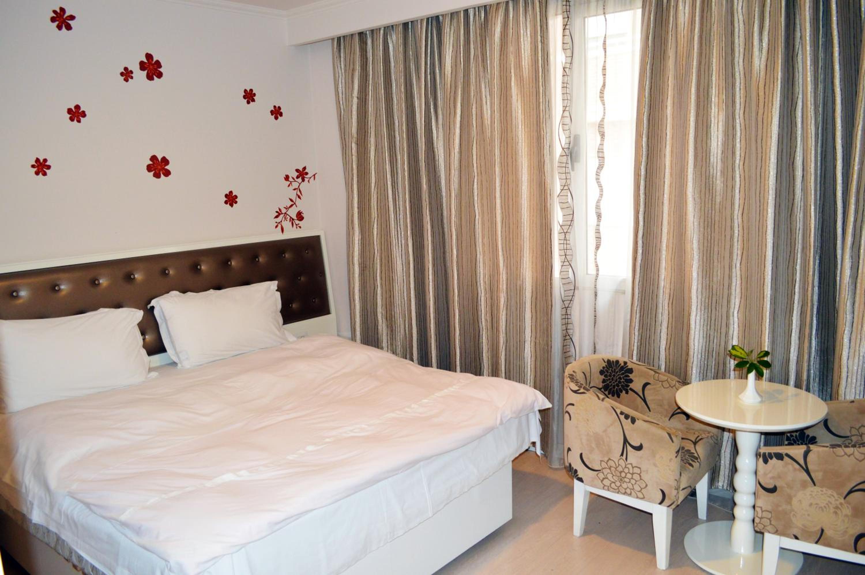 Large Single Room