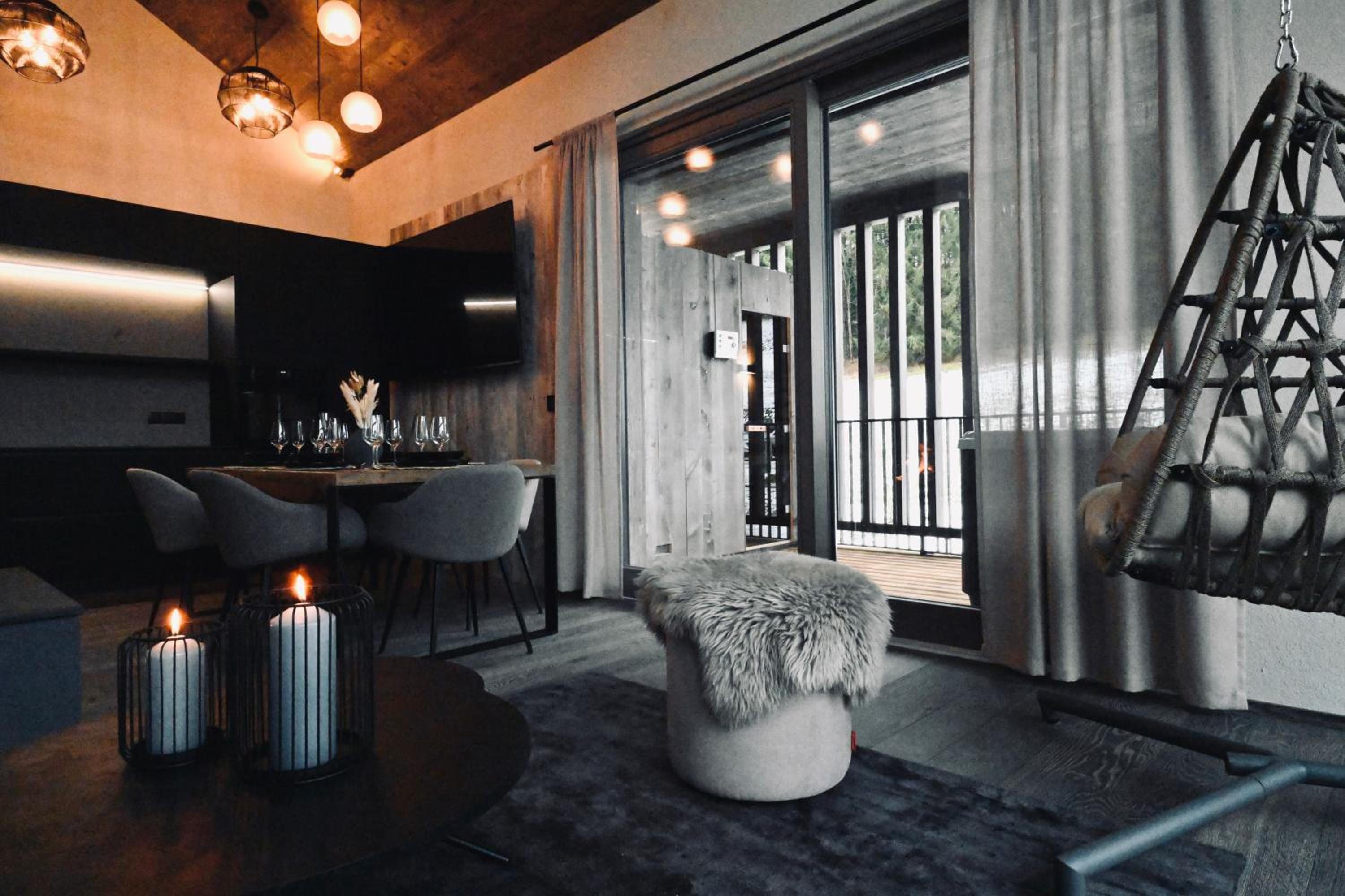Two-Bedroom Apartment with Balcony and Terrace photo 1