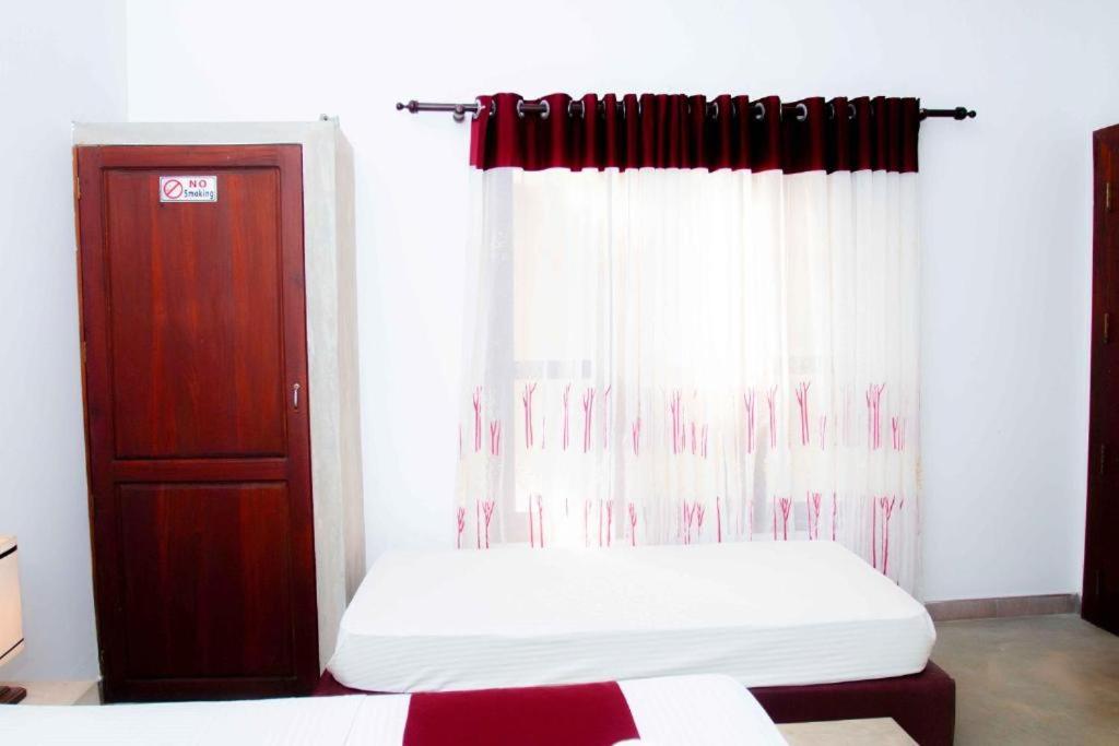 One-Bedroom House photo 1