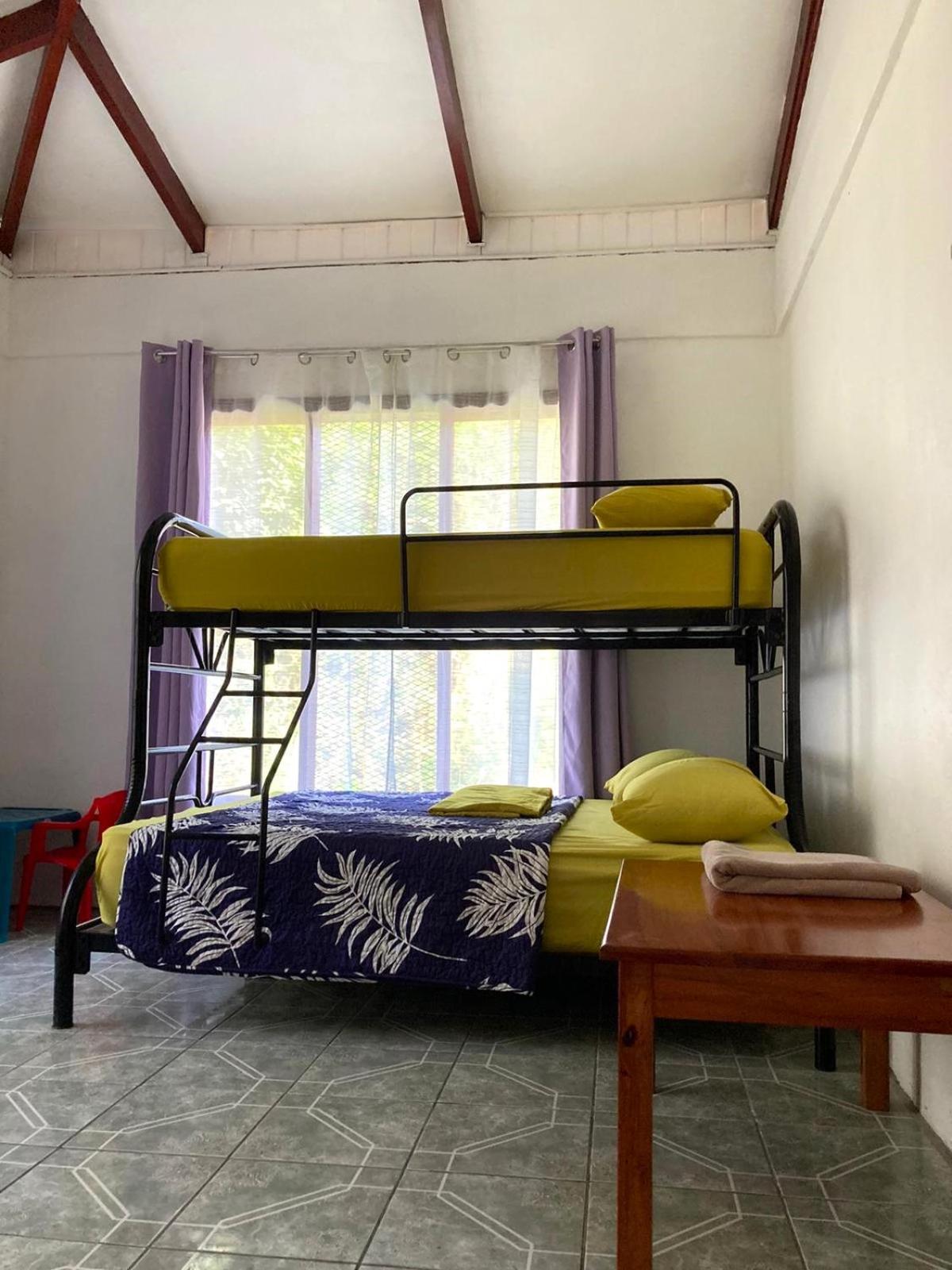 Three-Bedroom House - Photo 2