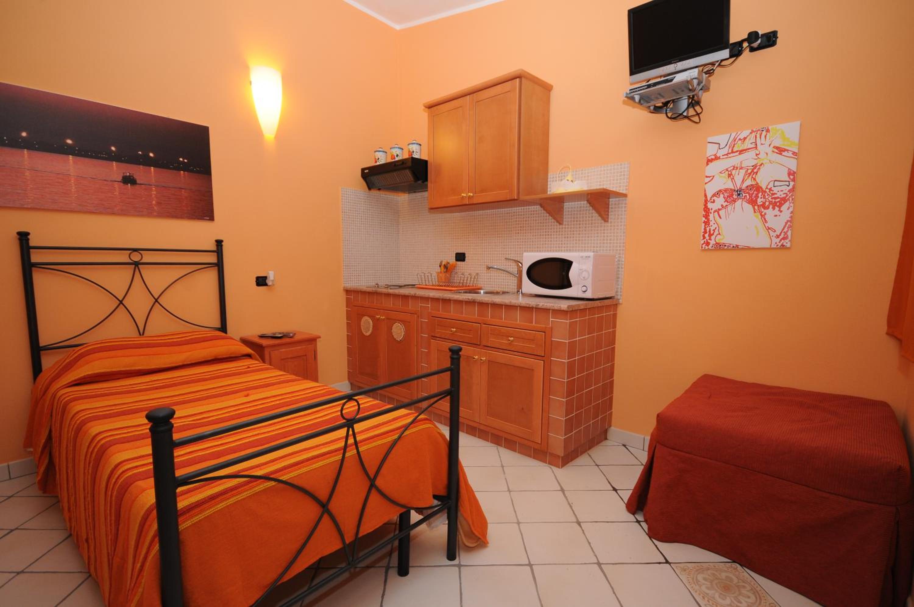 Large Double Room photo 1