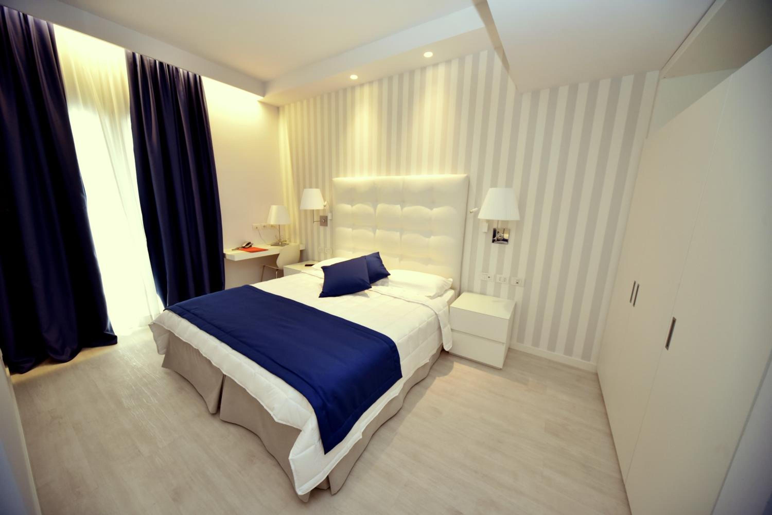 Superior Double Room - Photo 3