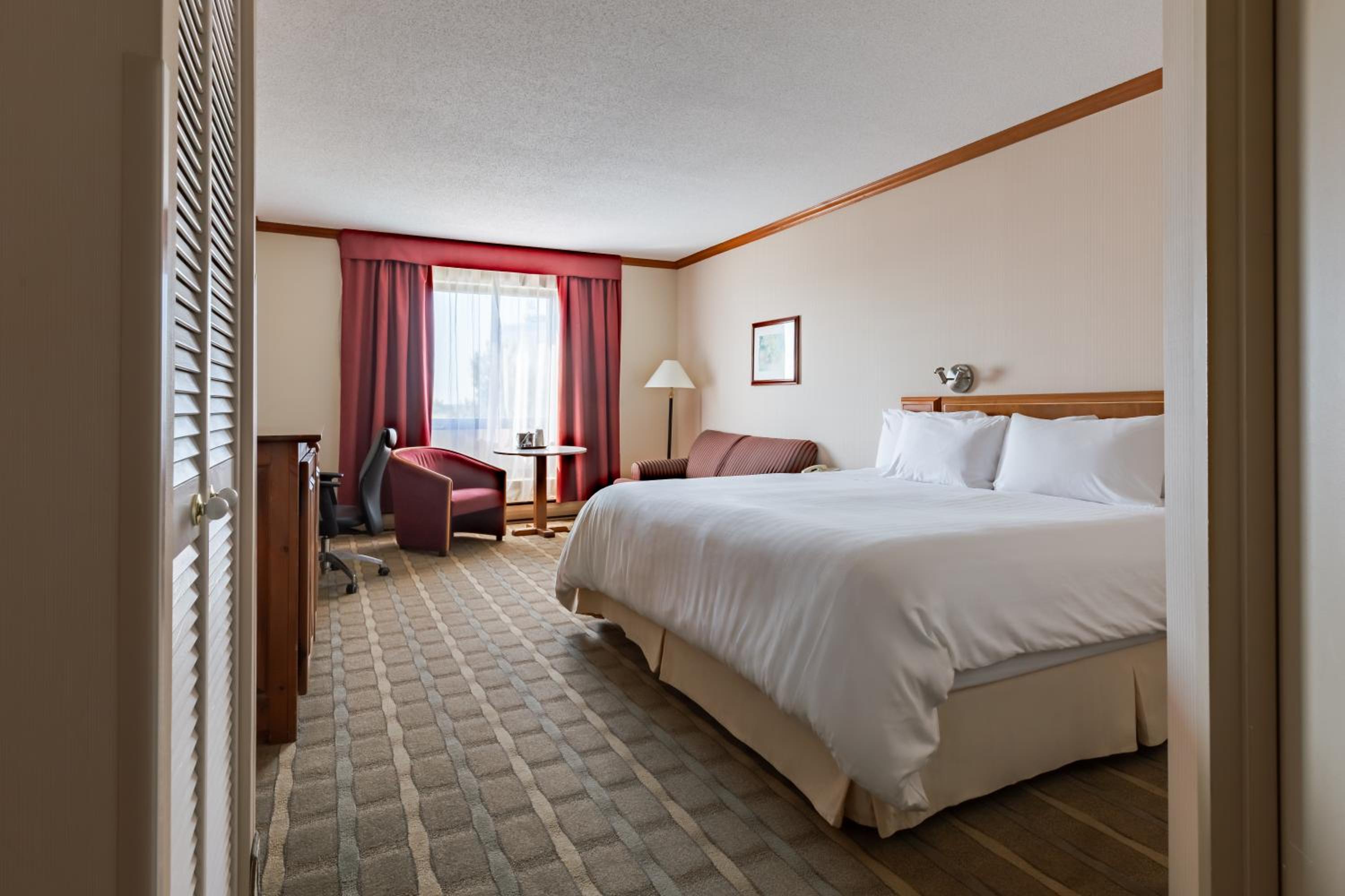 Business King Room - Photo 6