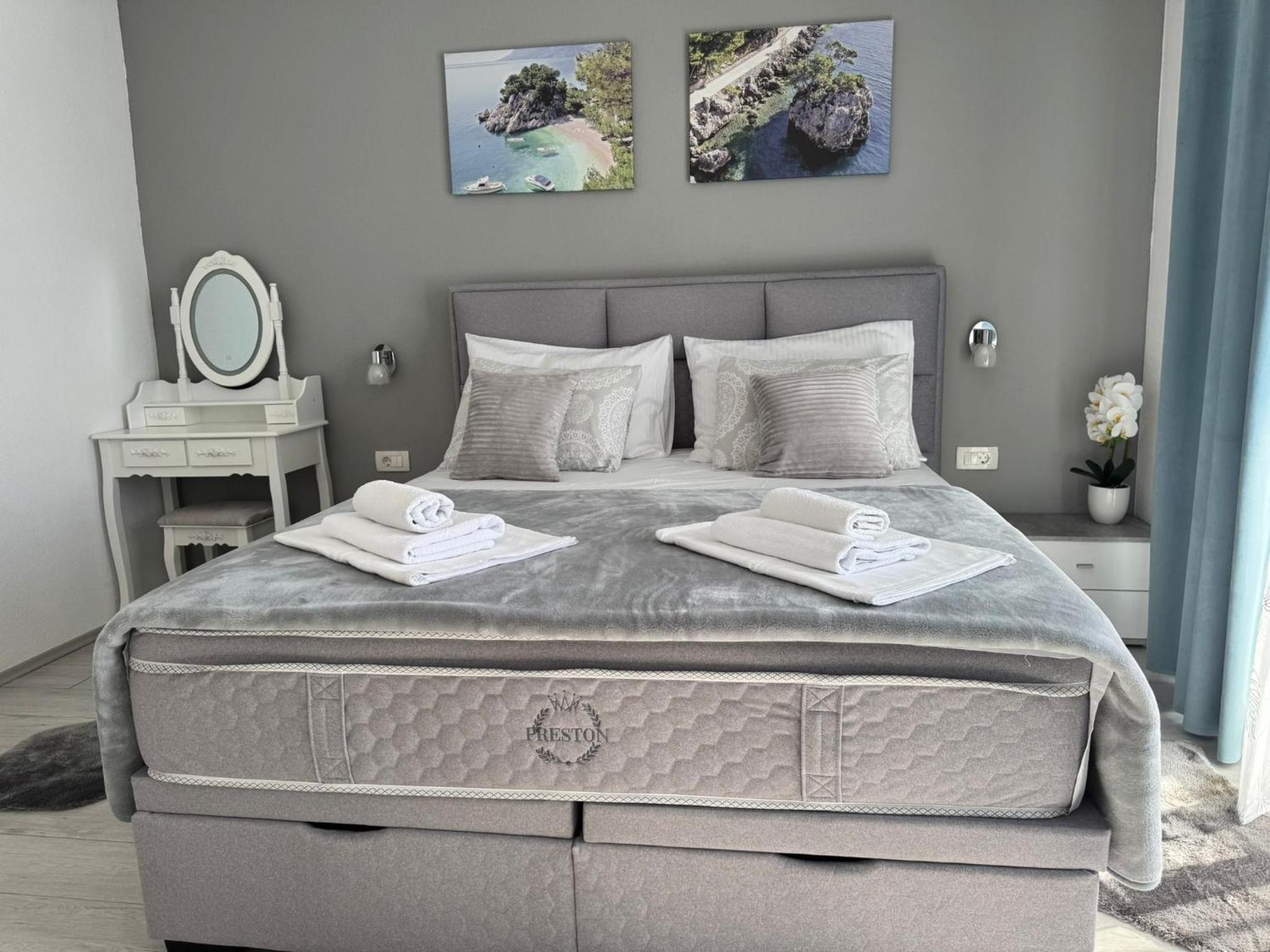 Studio Apartment photo 3